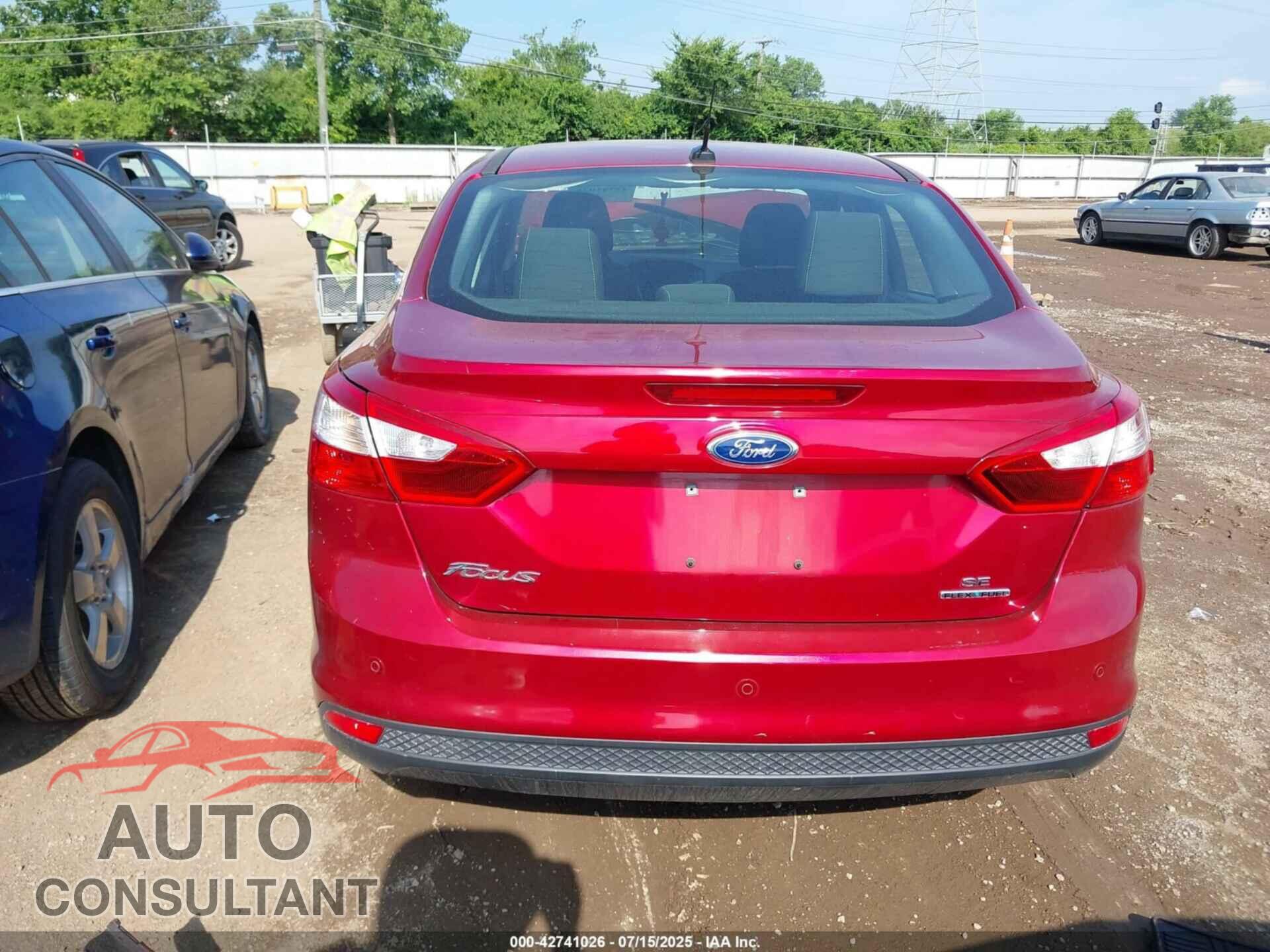 FORD FOCUS 2014 - 1FADP3F22EL115606