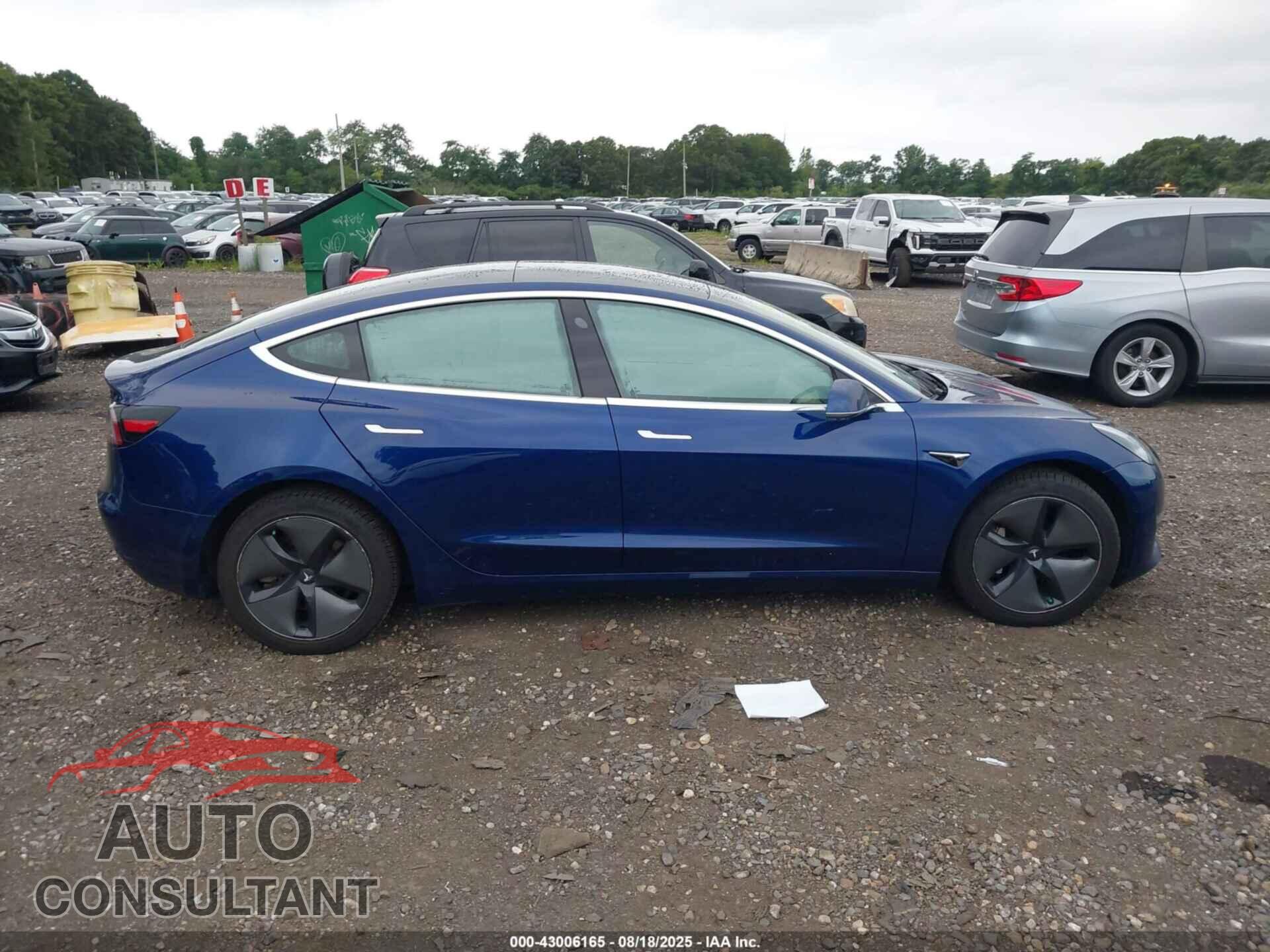 TESLA MODEL 3 2019 - 5YJ3E1EB0KF211069