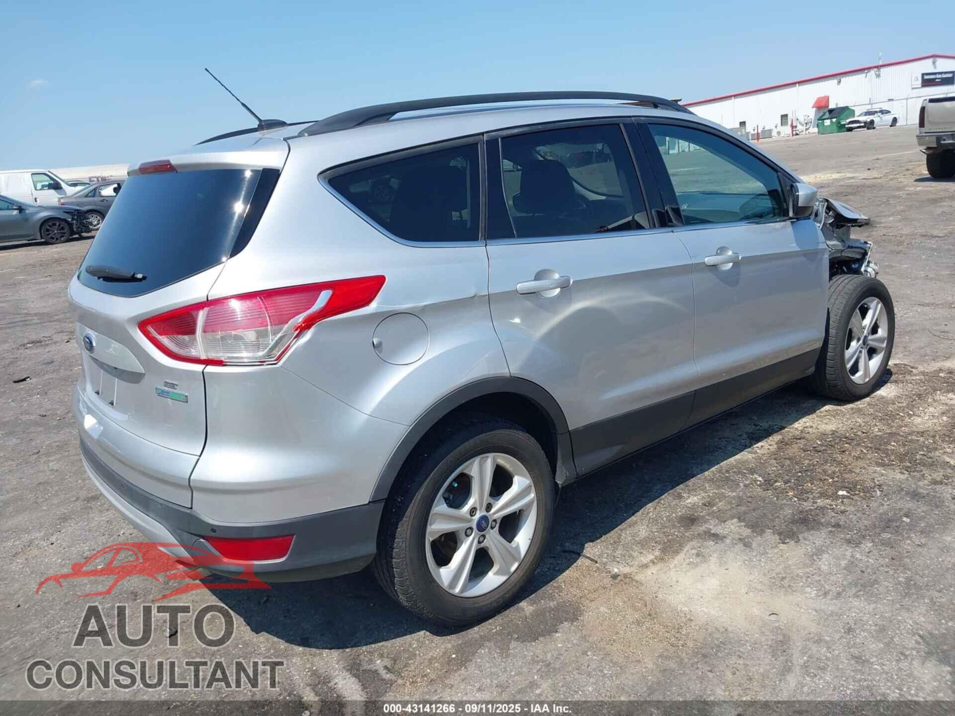 FORD ESCAPE 2014 - 1FMCU0GX4EUC64936