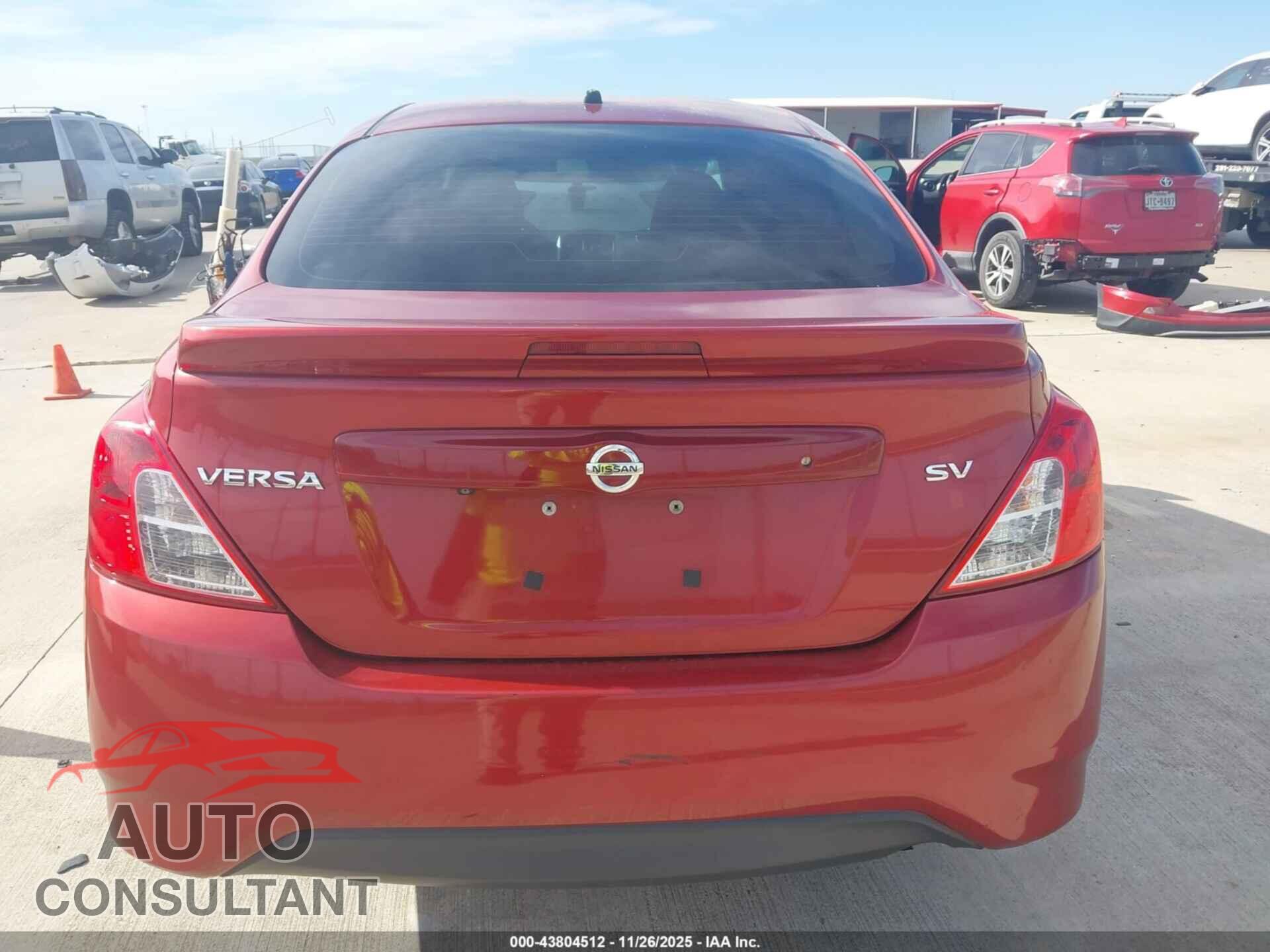 NISSAN VERSA 2019 - 3N1CN7AP3KL818009