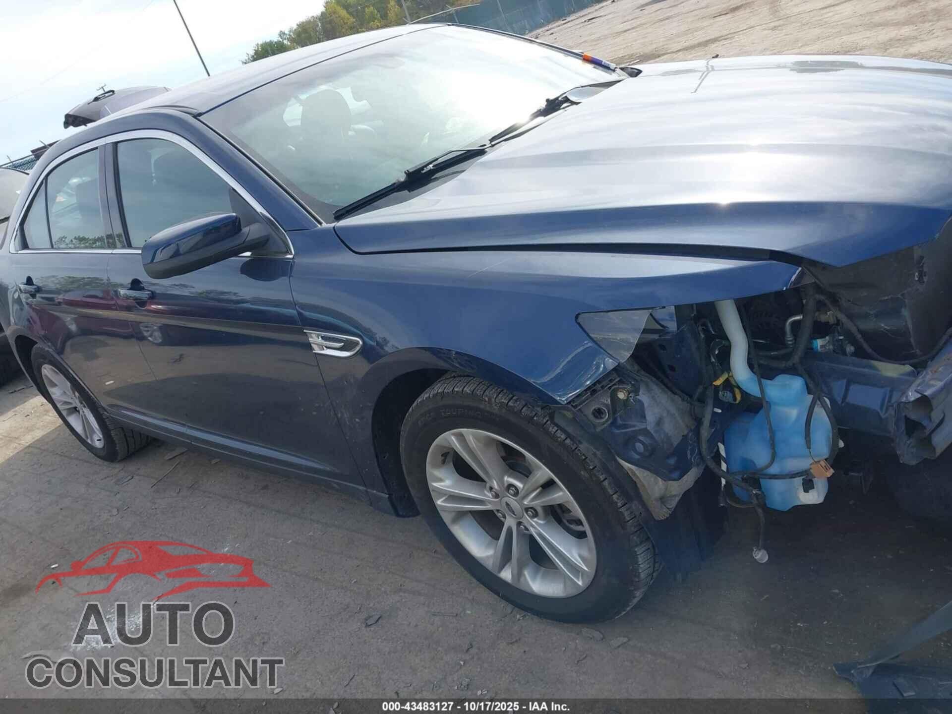 FORD TAURUS 2017 - 1FAHP2E81HG133111