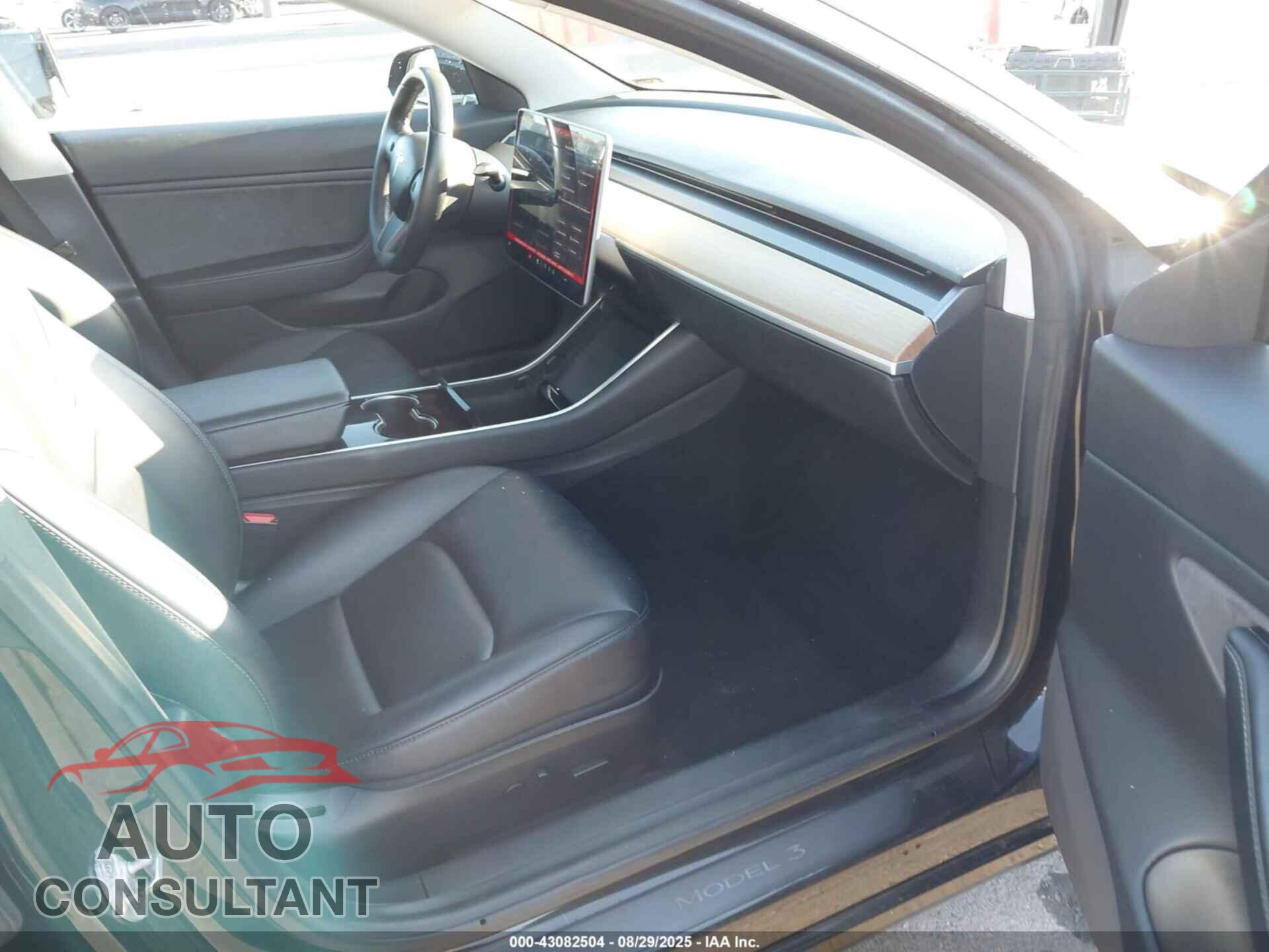 TESLA MODEL 3 2018 - 5YJ3E1EA8JF152505