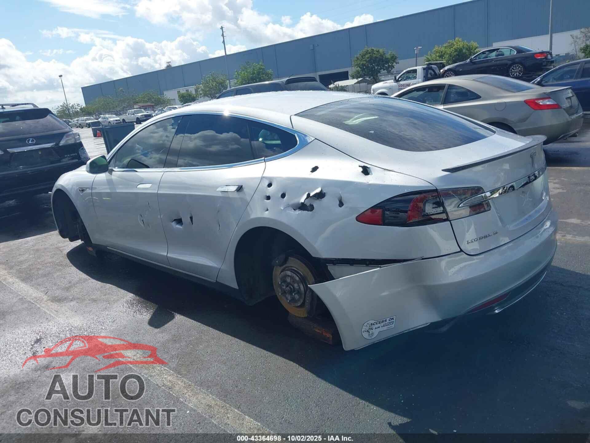 TESLA MODEL S 2012 - 5YJSA1DN3CFP01204