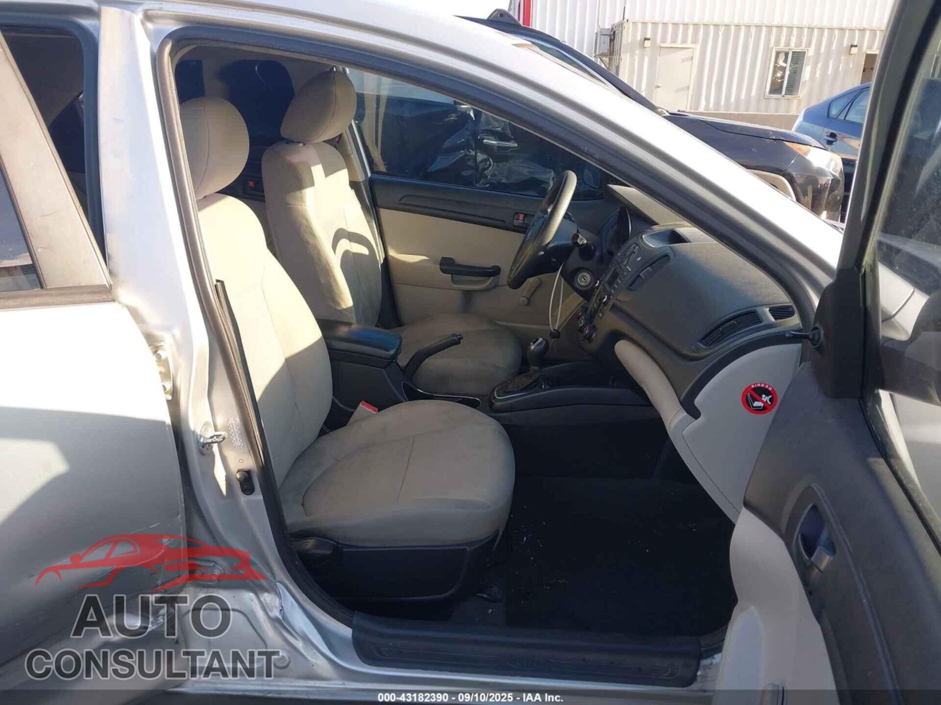 KIA FORTE 2012 - KNAFT4A23C5536258