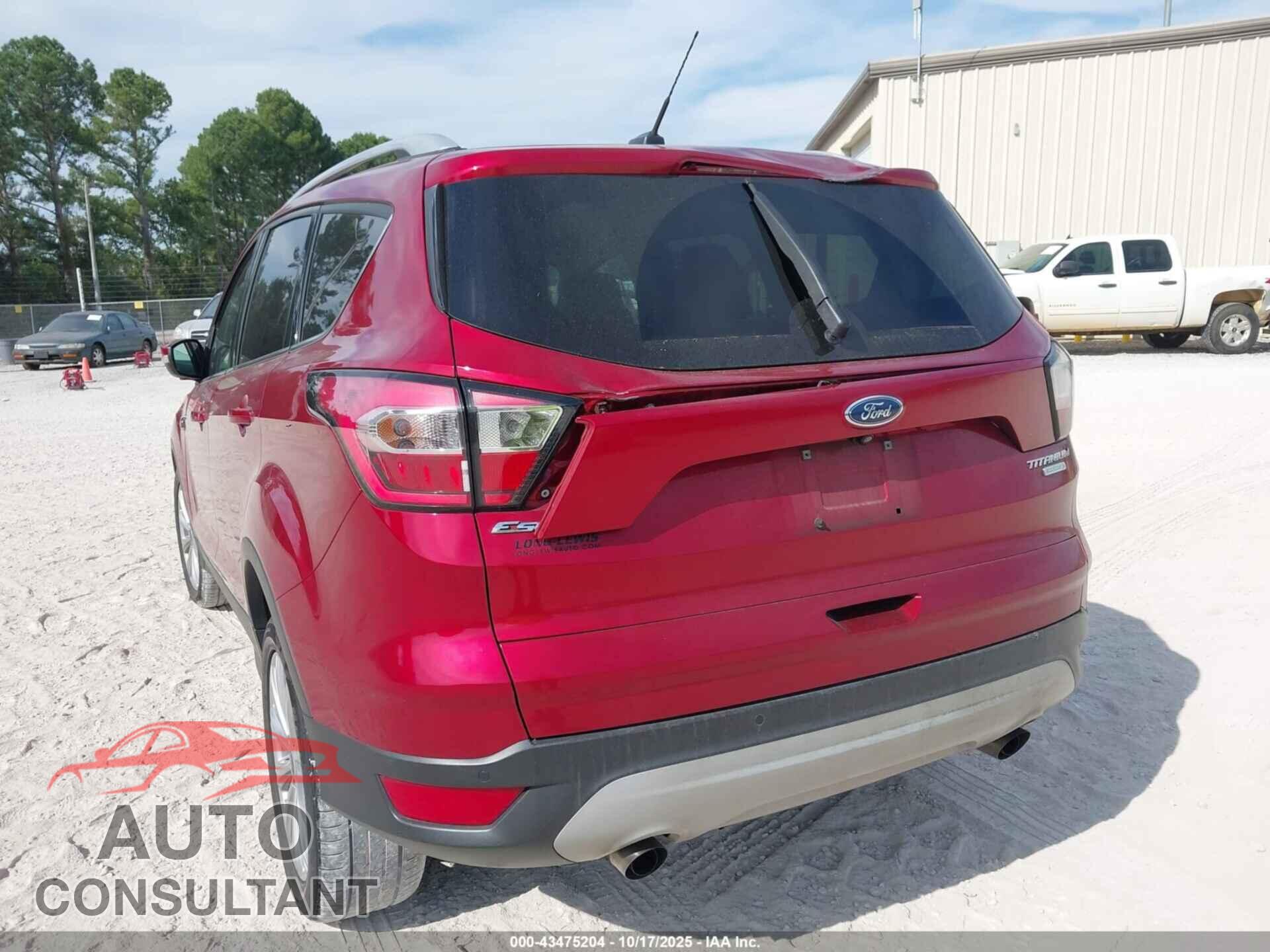 FORD ESCAPE 2017 - 1FMCU0JD4HUC39683