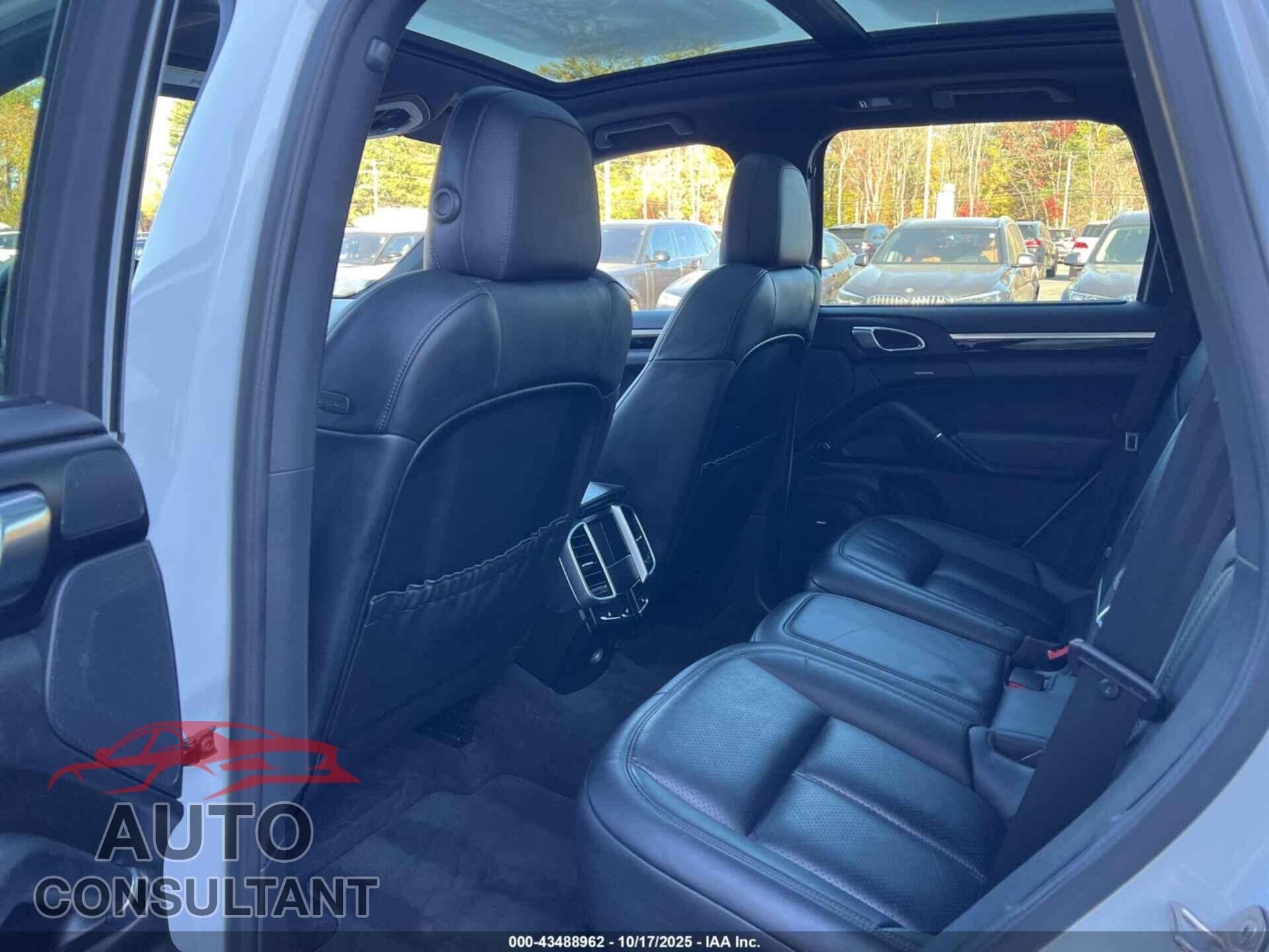 PORSCHE CAYENNE E-HYBRID 2016 - WP1AE2A20GLA17115