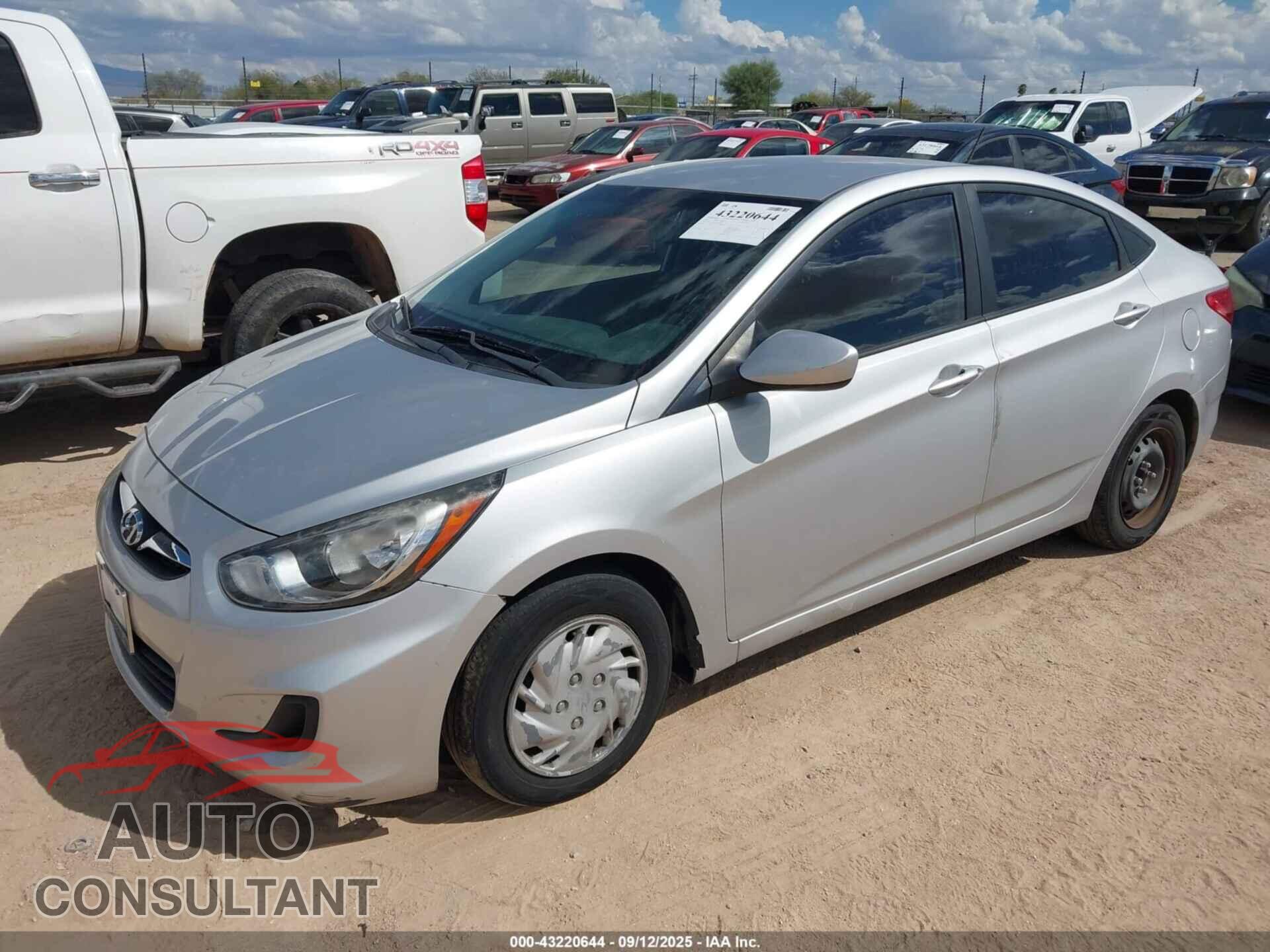 HYUNDAI ACCENT 2012 - KMHCT4AE1CU182614