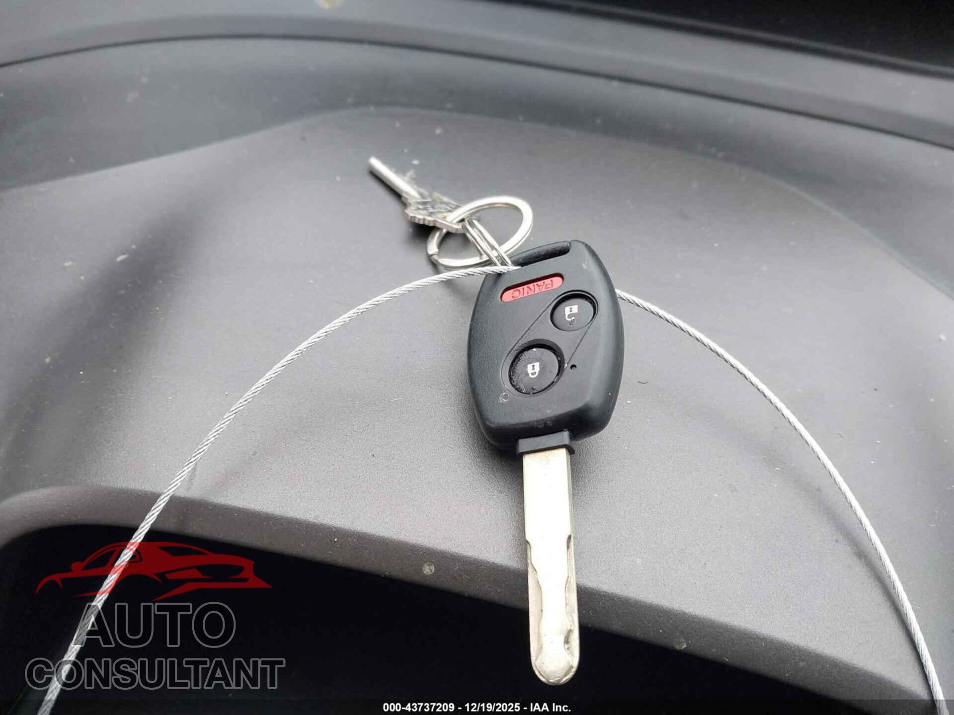 HONDA CIVIC 2011 - 19XFA1F68BE031208