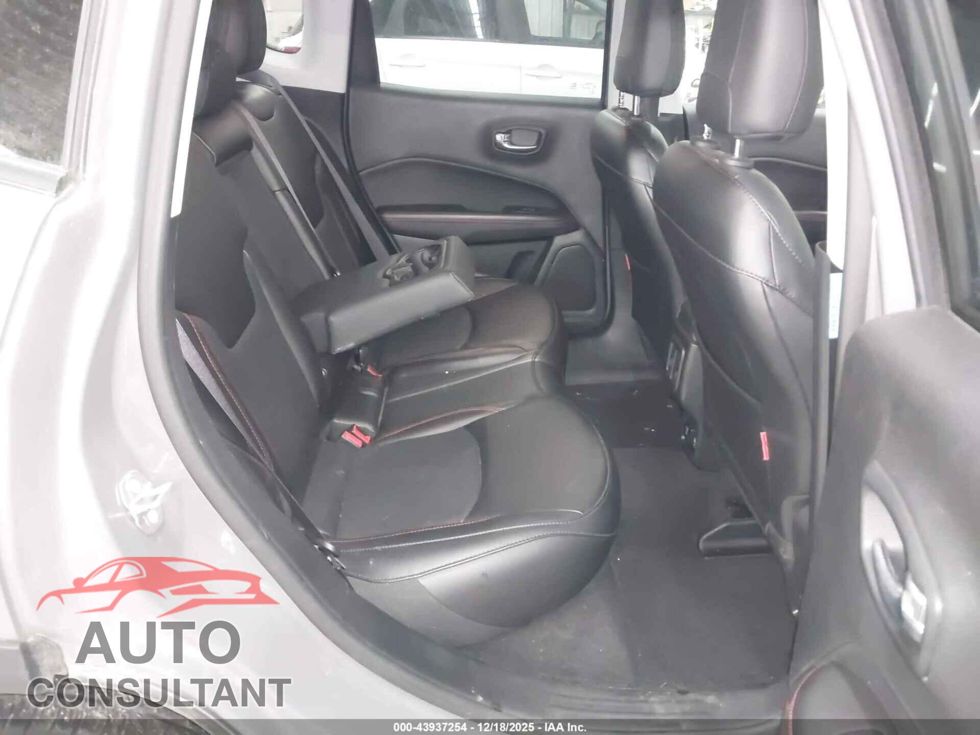 JEEP COMPASS 2020 - 3C4NJDDB3LT112031