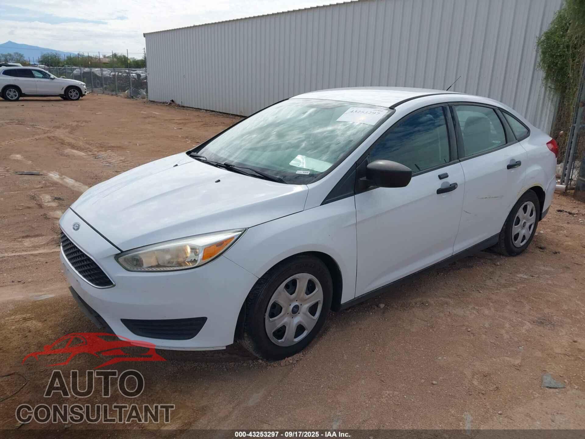 FORD FOCUS 2016 - 1FADP3E22GL380384