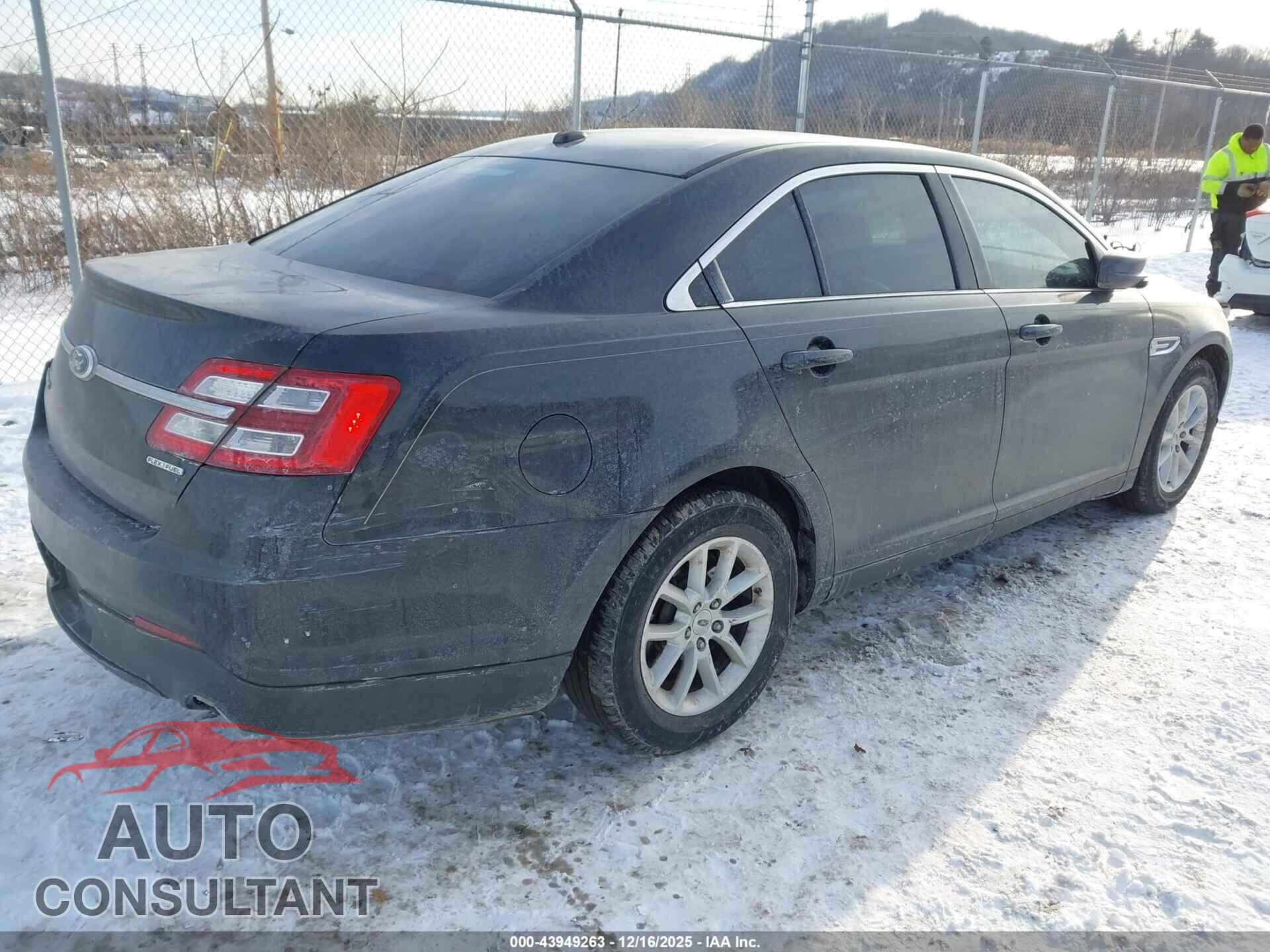 FORD TAURUS 2013 - 1FAHP2D8XDG149609