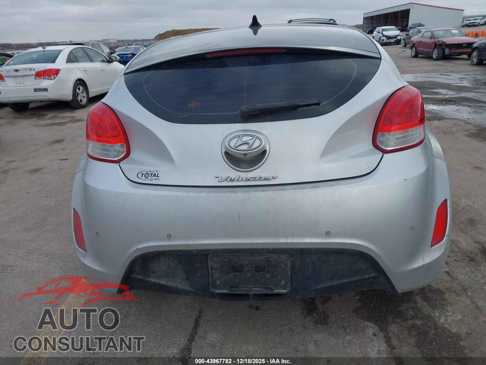 HYUNDAI VELOSTER 2012 - KMHTC6AD8CU072811