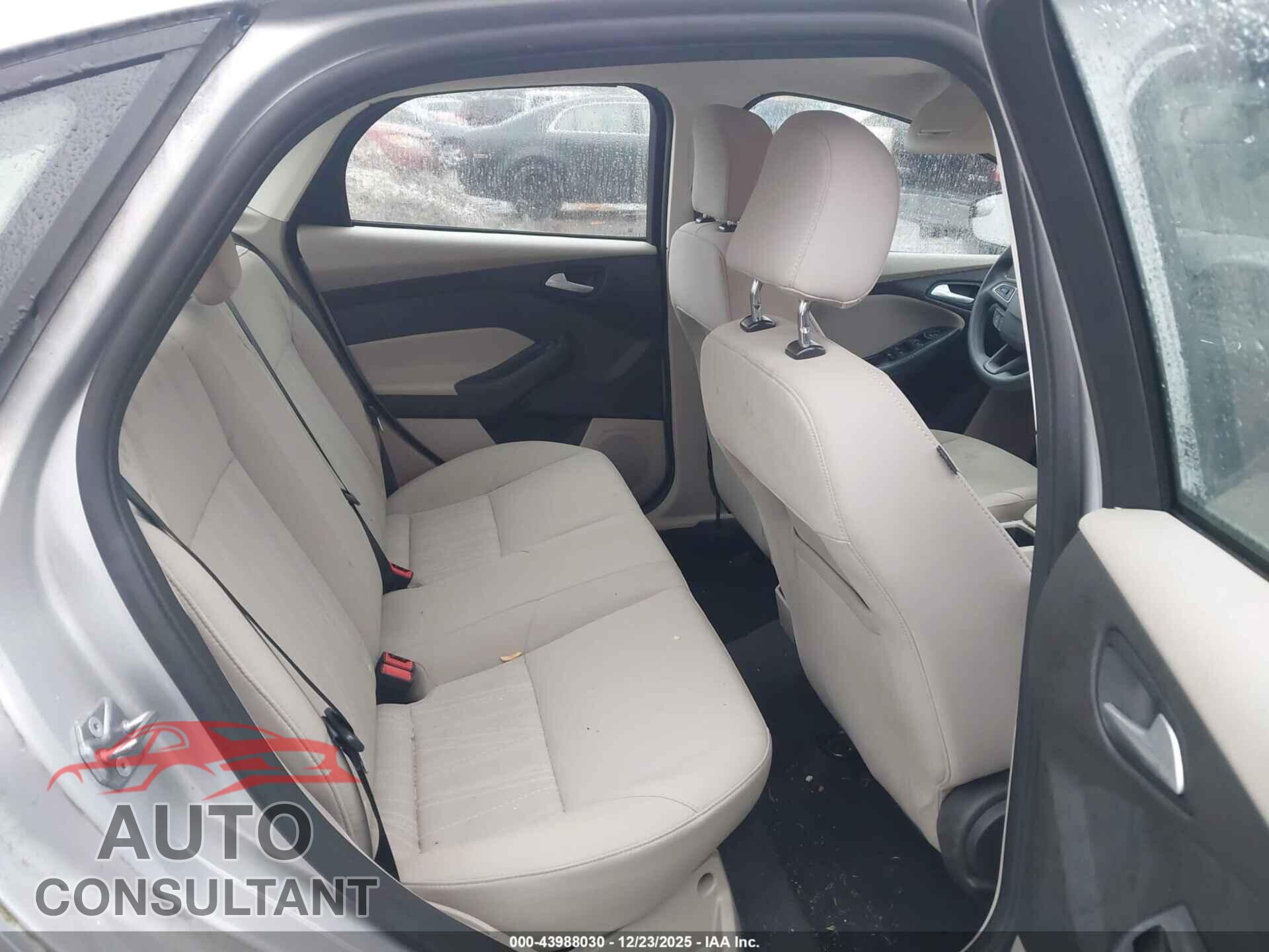 FORD FOCUS 2016 - 1FADP3F25GL368258