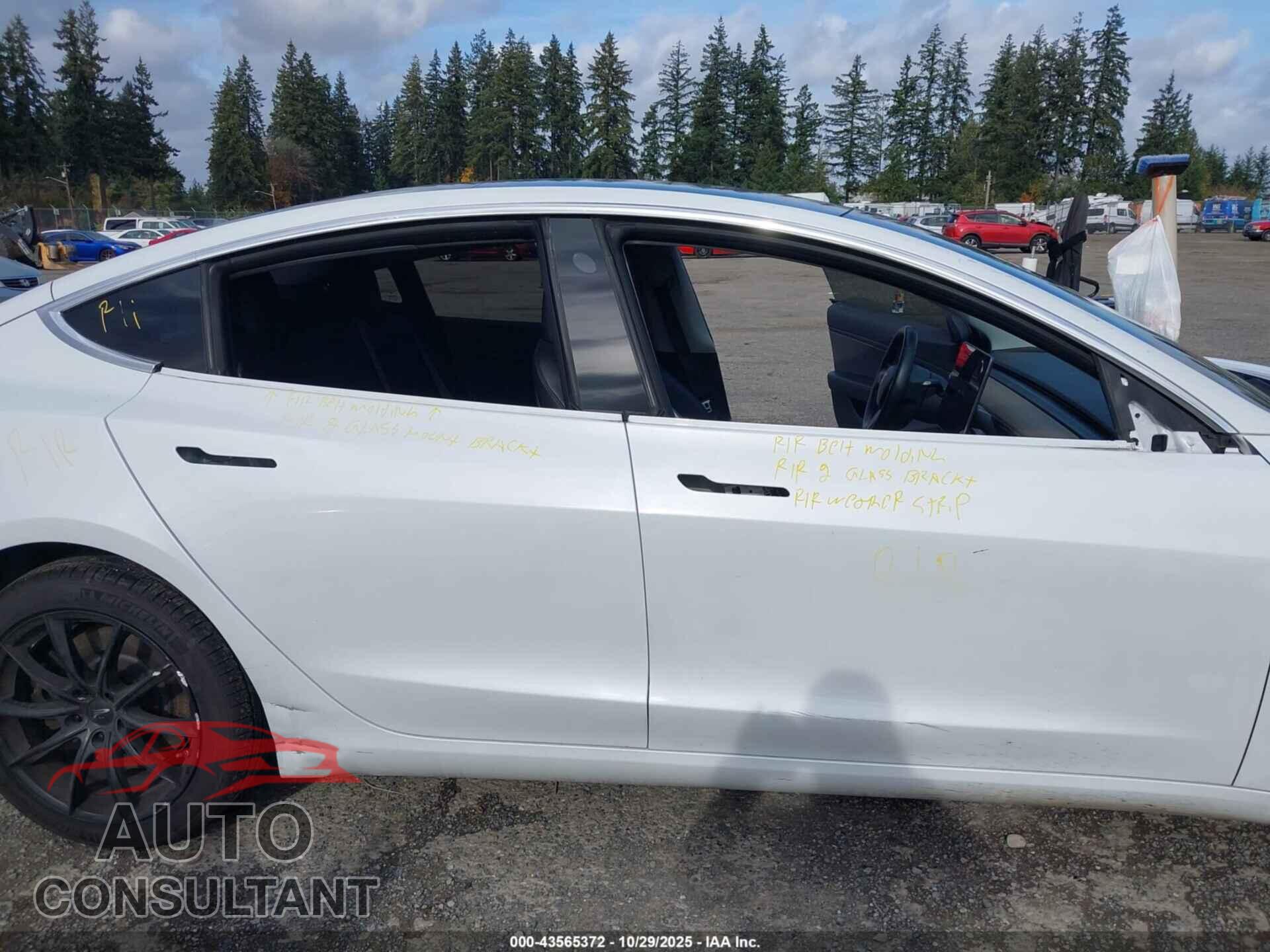 TESLA MODEL 3 2018 - 5YJ3E1EB4JF094708
