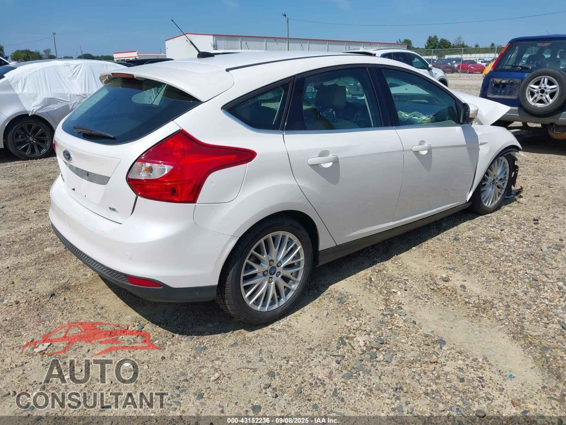 FORD FOCUS 2012 - 1FAHP3M29CL237381