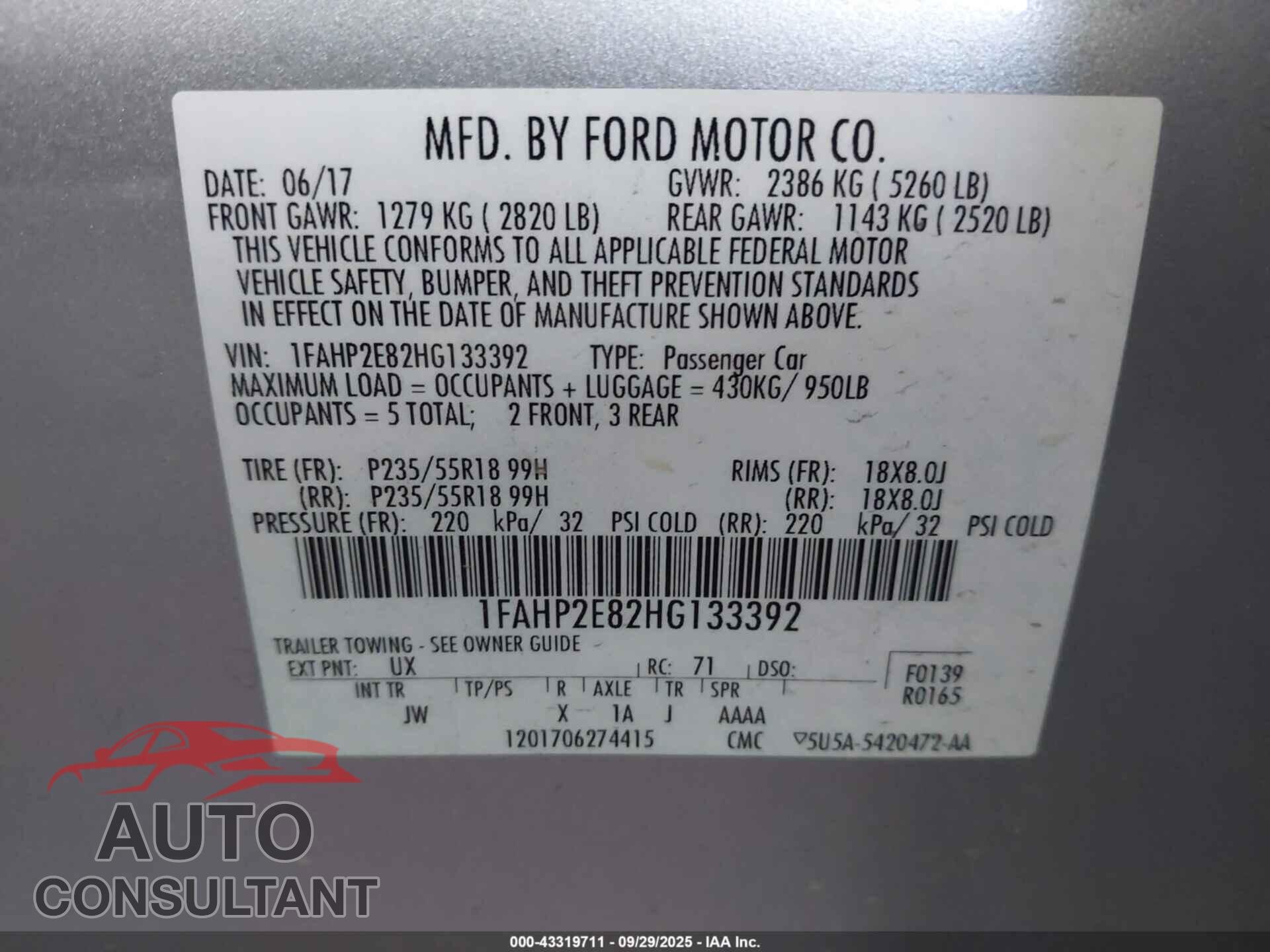 FORD TAURUS 2017 - 1FAHP2E82HG133392
