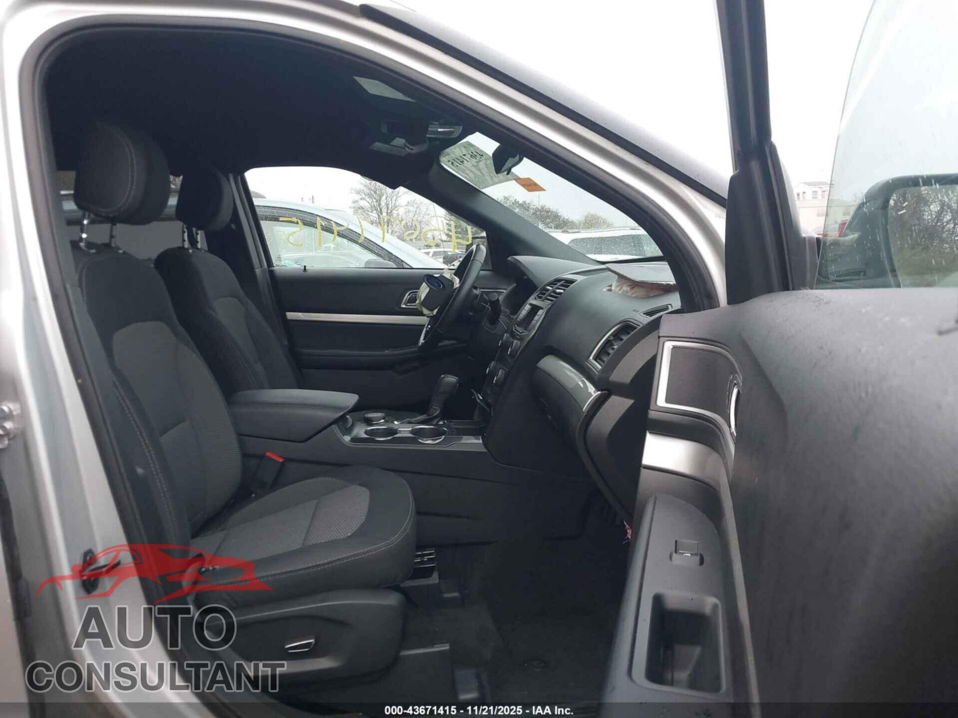 FORD EXPLORER 2017 - 1FM5K8D85HGD37874