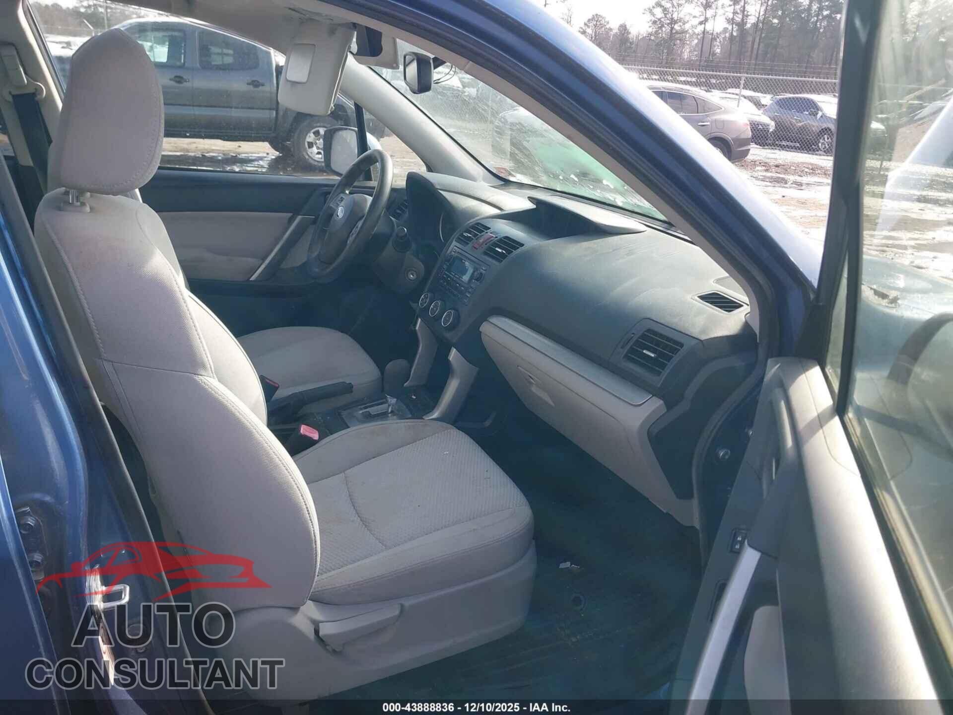 SUBARU FORESTER 2015 - JF2SJADC4FH472827