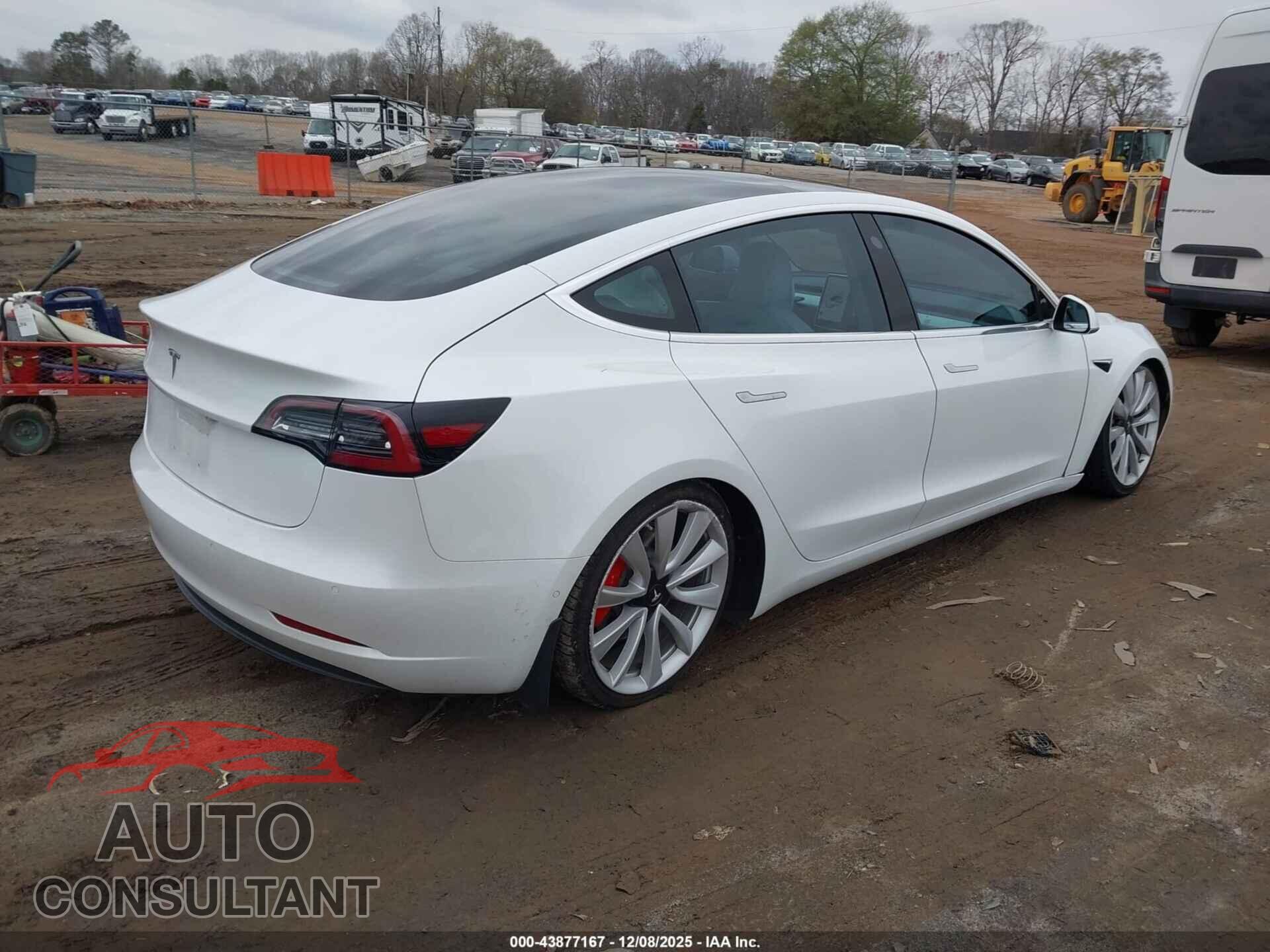 TESLA MODEL 3 2018 - 5YJ3E1EB8JF055782