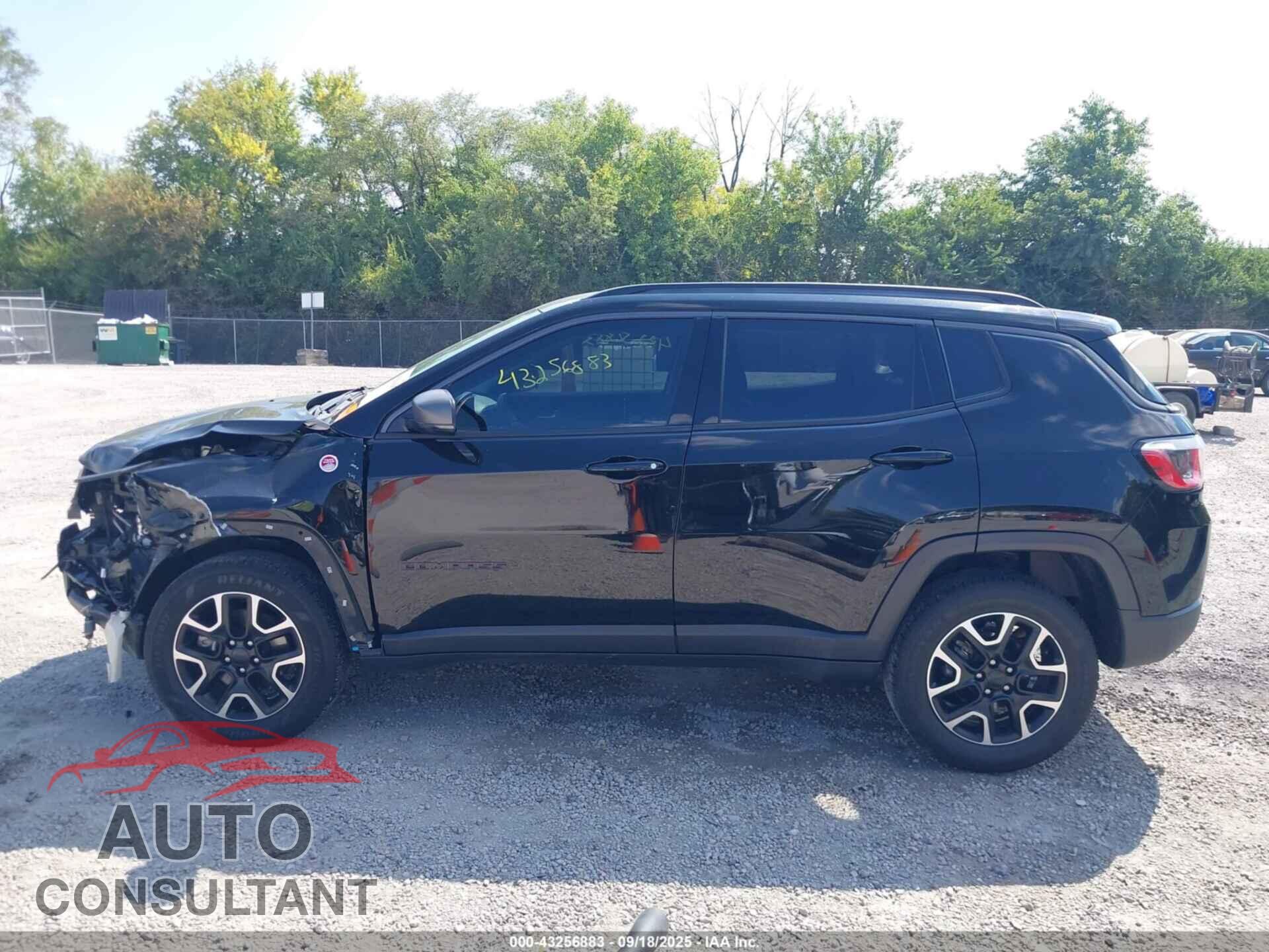 JEEP COMPASS 2020 - 3C4NJDDB4LT112104