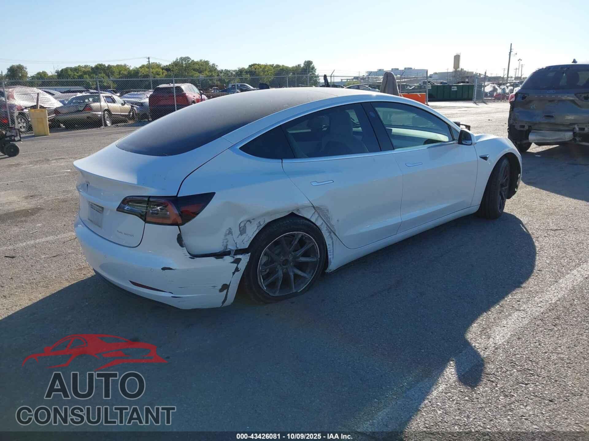 TESLA MODEL 3 2020 - 5YJ3E1EB2LF720100