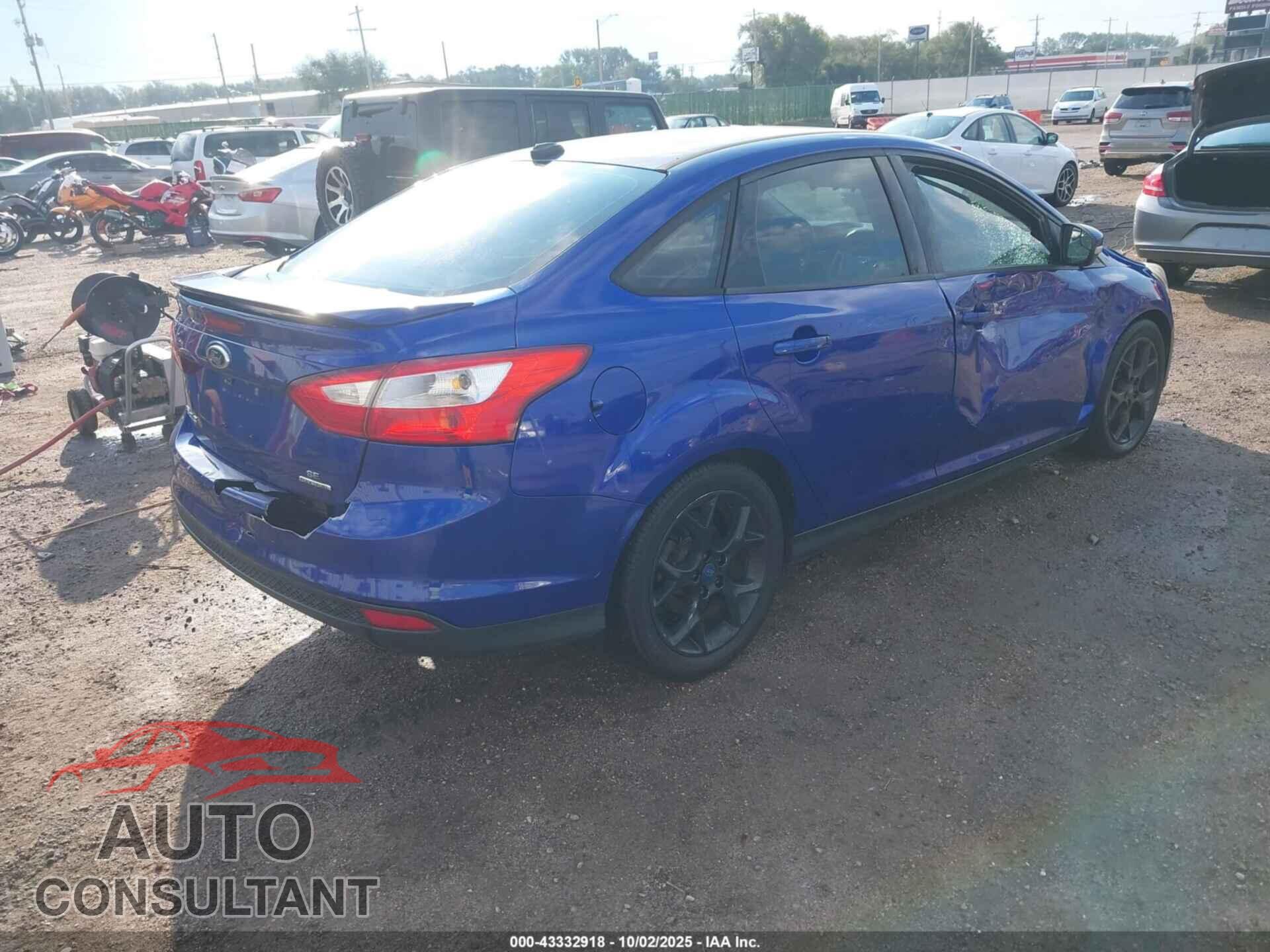 FORD FOCUS 2014 - 1FADP3F26EL237028