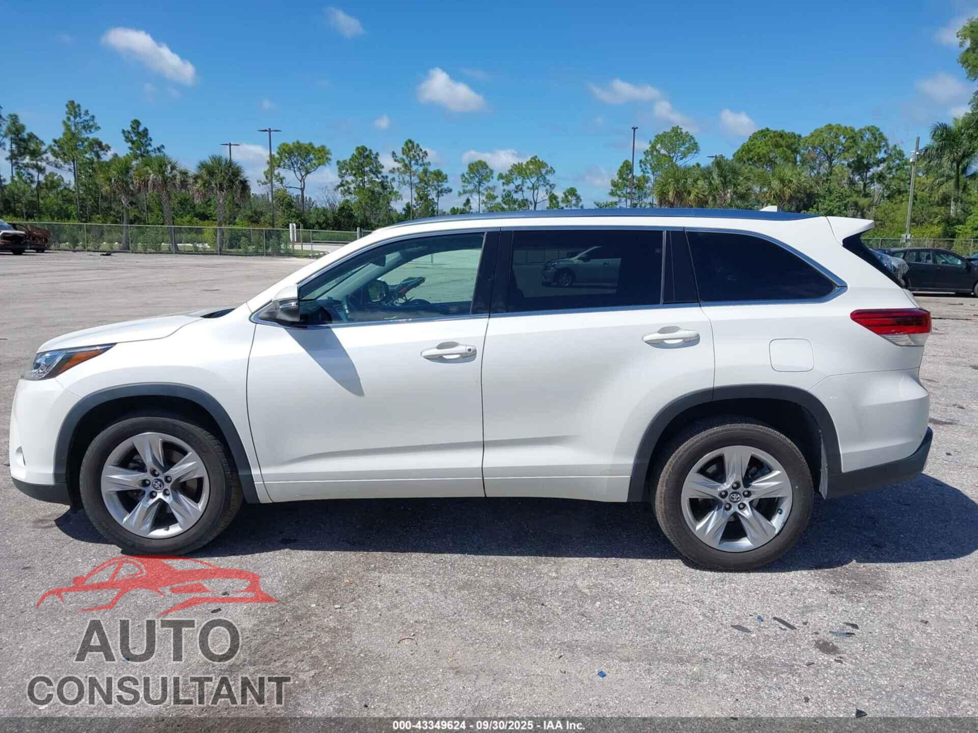 TOYOTA HIGHLANDER 2017 - 5TDYZRFH7HS215121