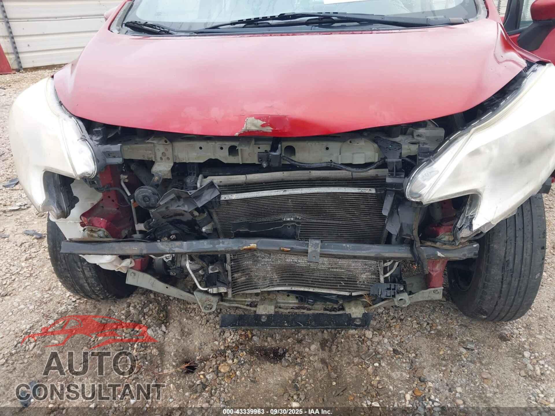 NISSAN VERSA NOTE 2015 - 3N1CE2CP0FL446425