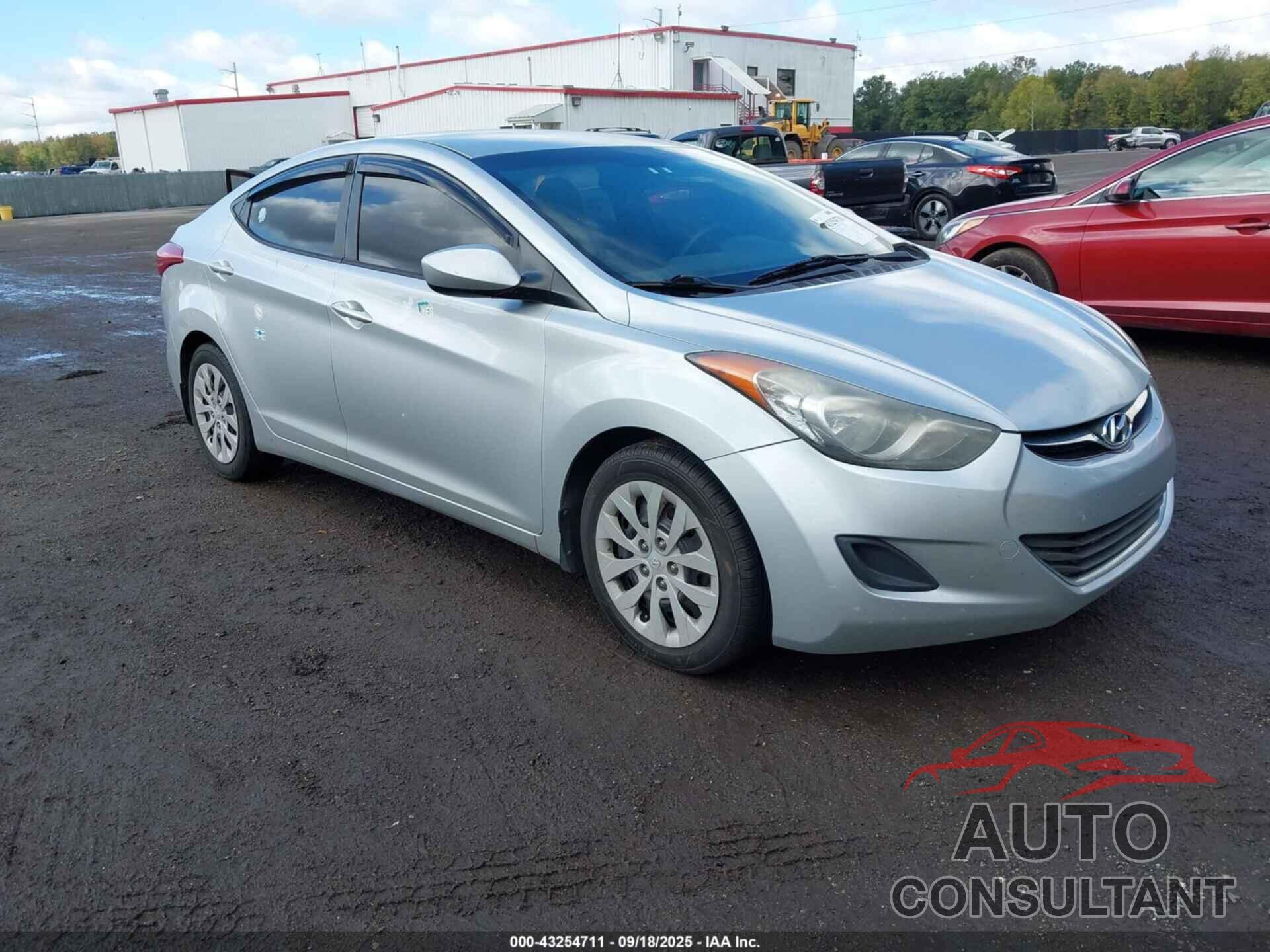 HYUNDAI ELANTRA 2013 - 5NPDH4AE6DH202488