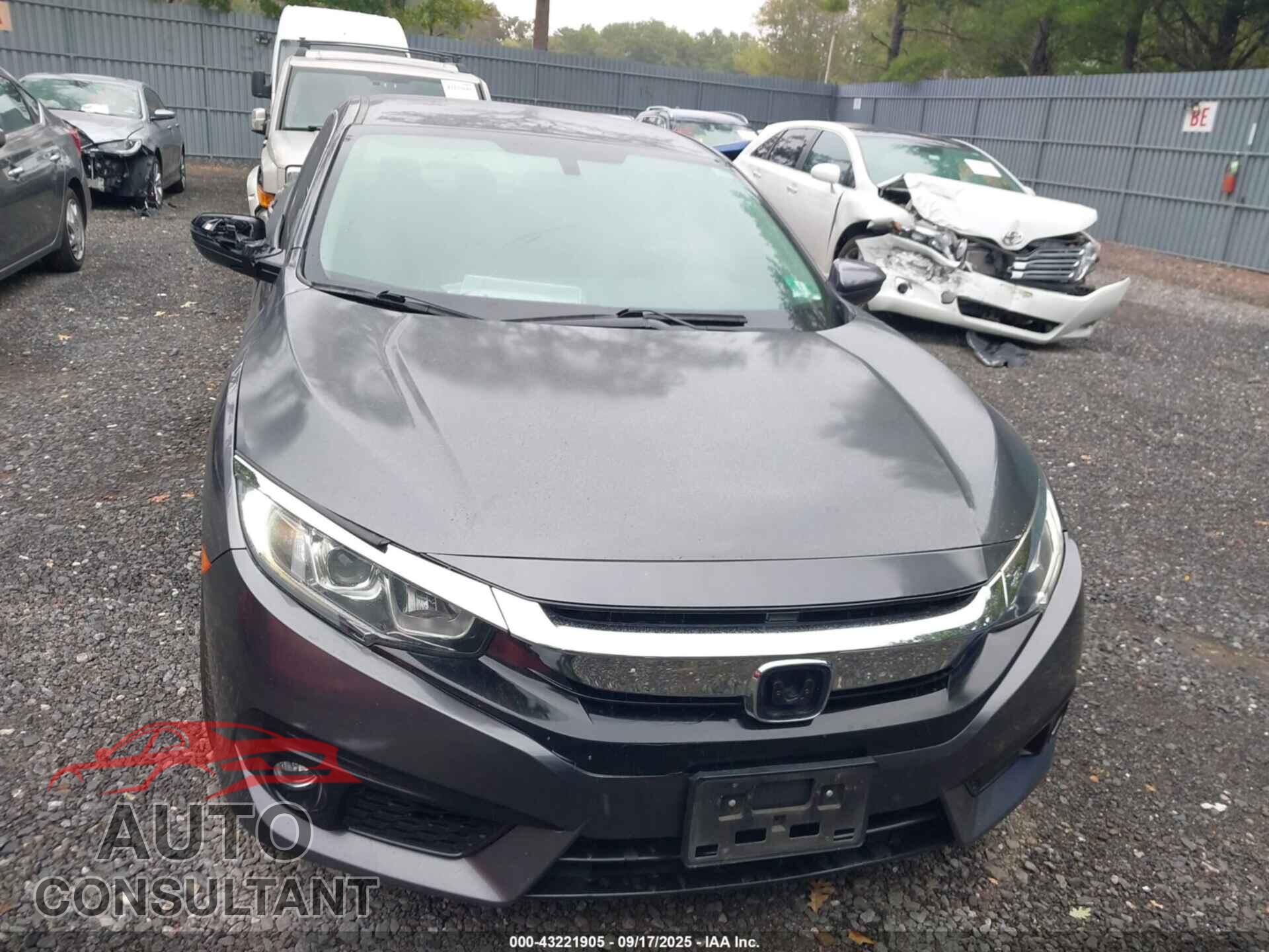 HONDA CIVIC 2017 - 19XFC2F55HE224609
