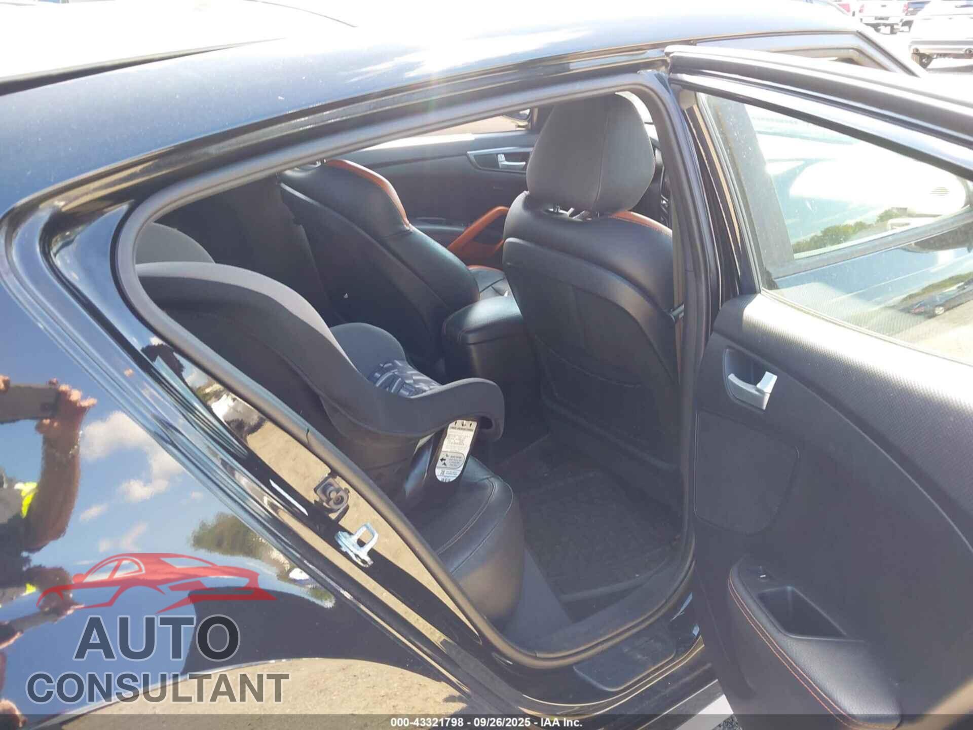 HYUNDAI VELOSTER 2016 - KMHTC6AE4GU249501