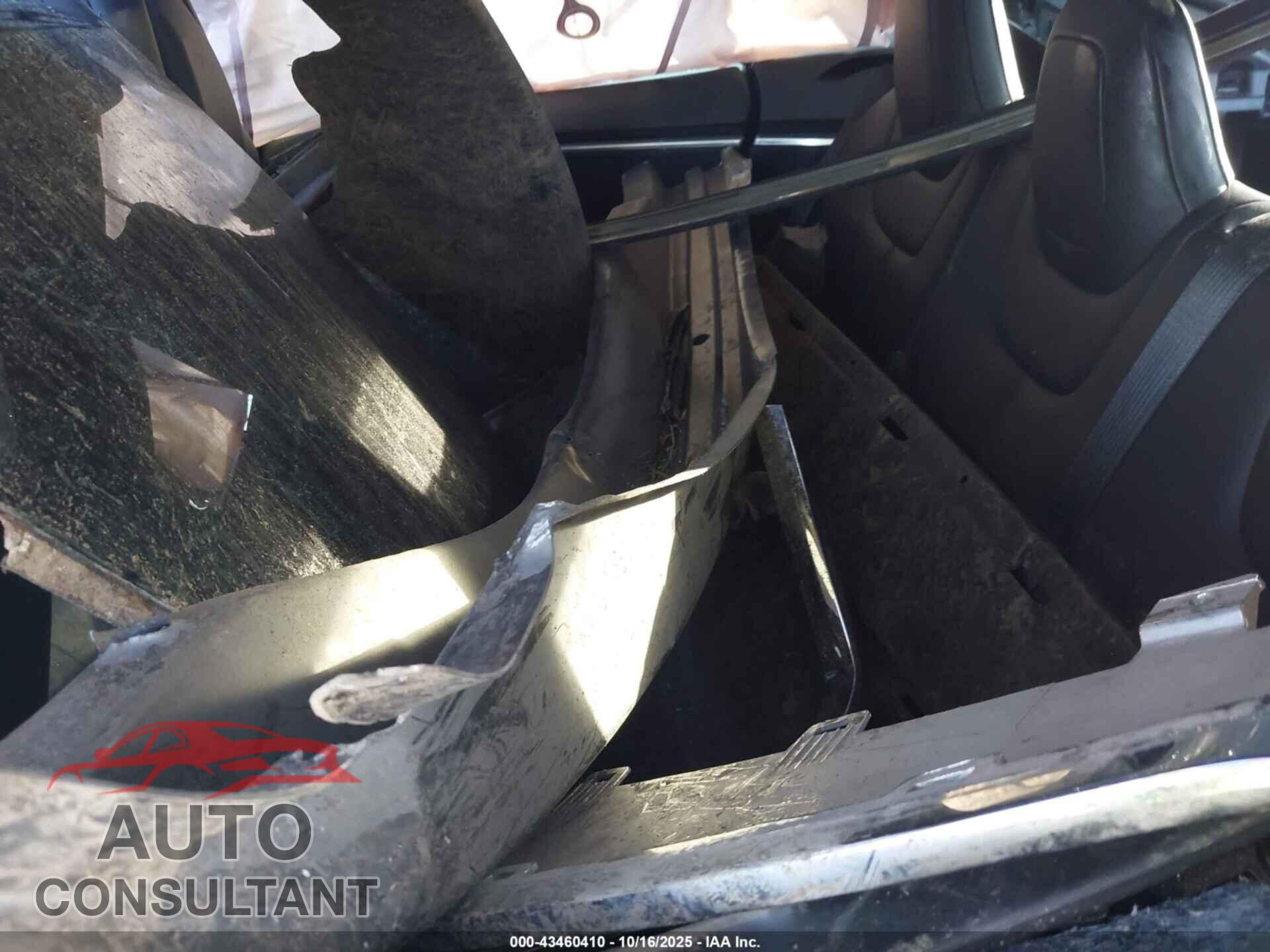 TESLA MODEL S 2015 - 5YJSA1E25FF112793
