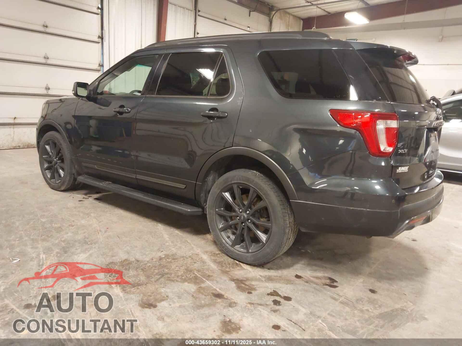 FORD EXPLORER 2017 - 1FM5K8D8XHGB53210