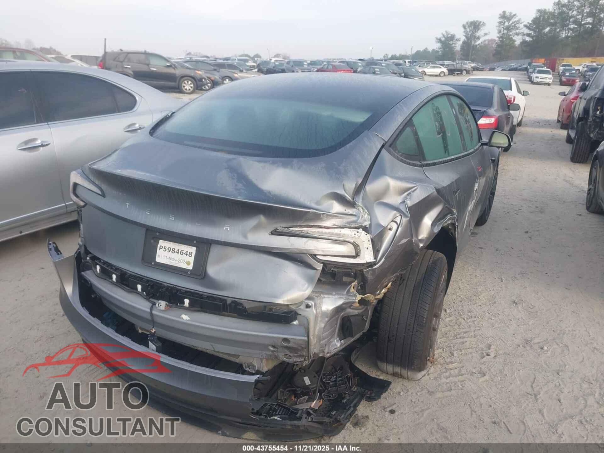 TESLA MODEL 3 2024 - 5YJ3E1EA9RF862475