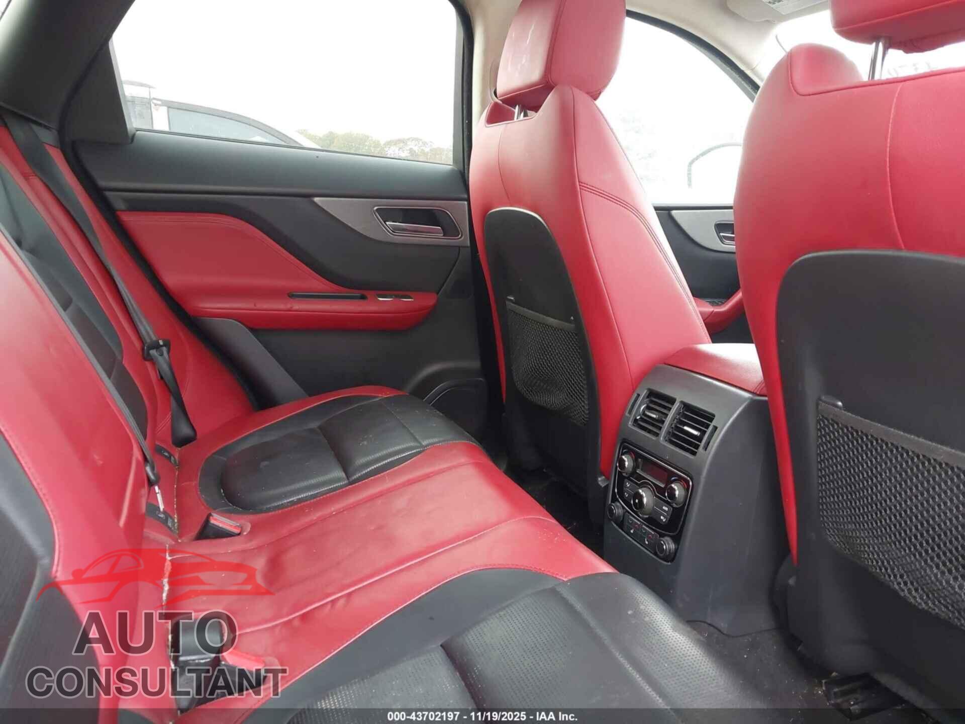 JAGUAR F-PACE 2017 - SADCM2BV5HA498471