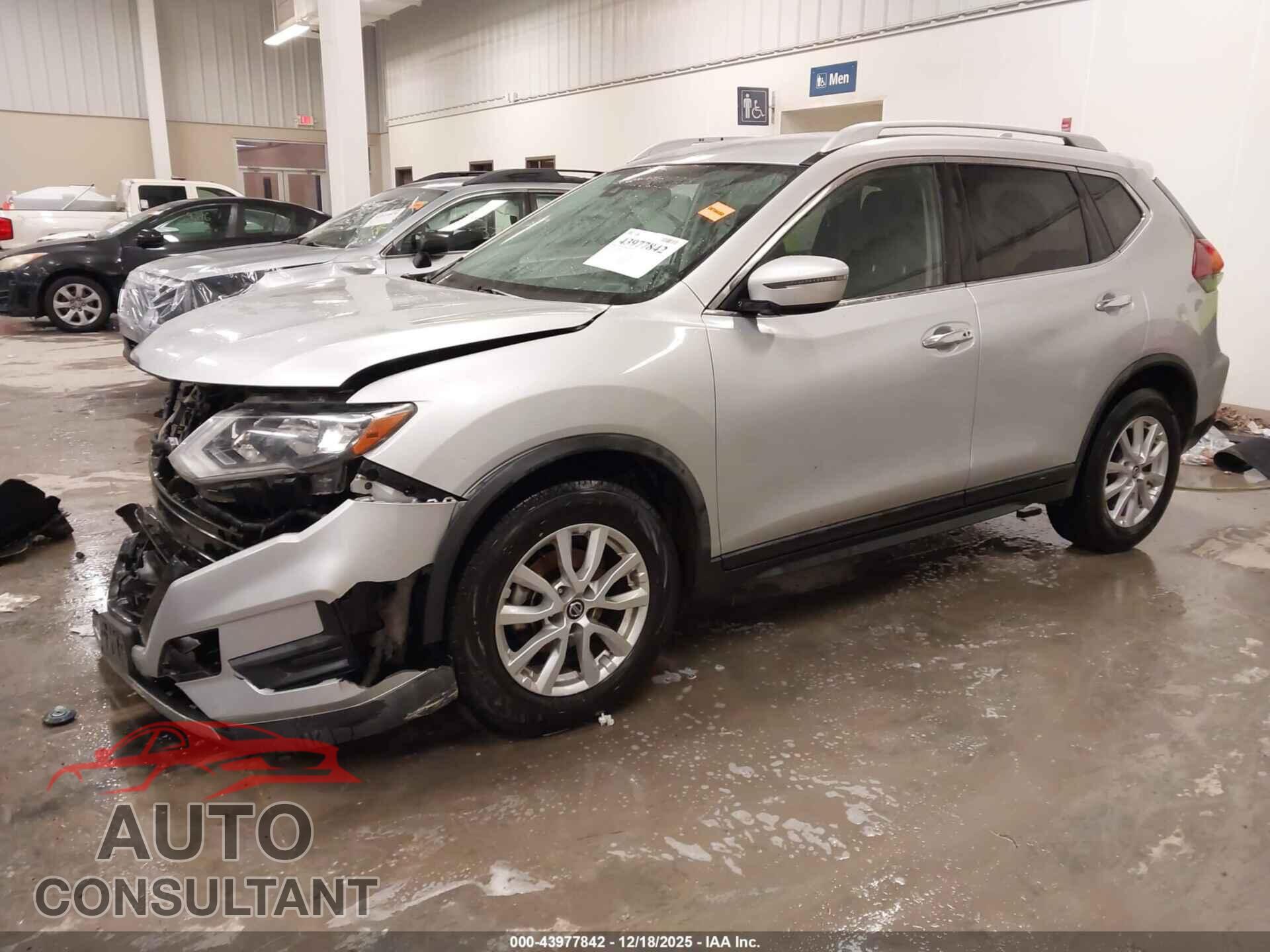 NISSAN ROGUE 2020 - KNMAT2MT6LP508917