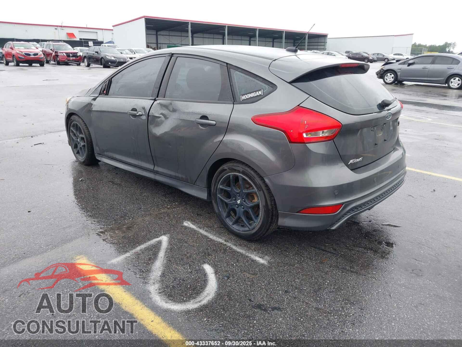 FORD FOCUS 2015 - 1FADP3K25FL365283