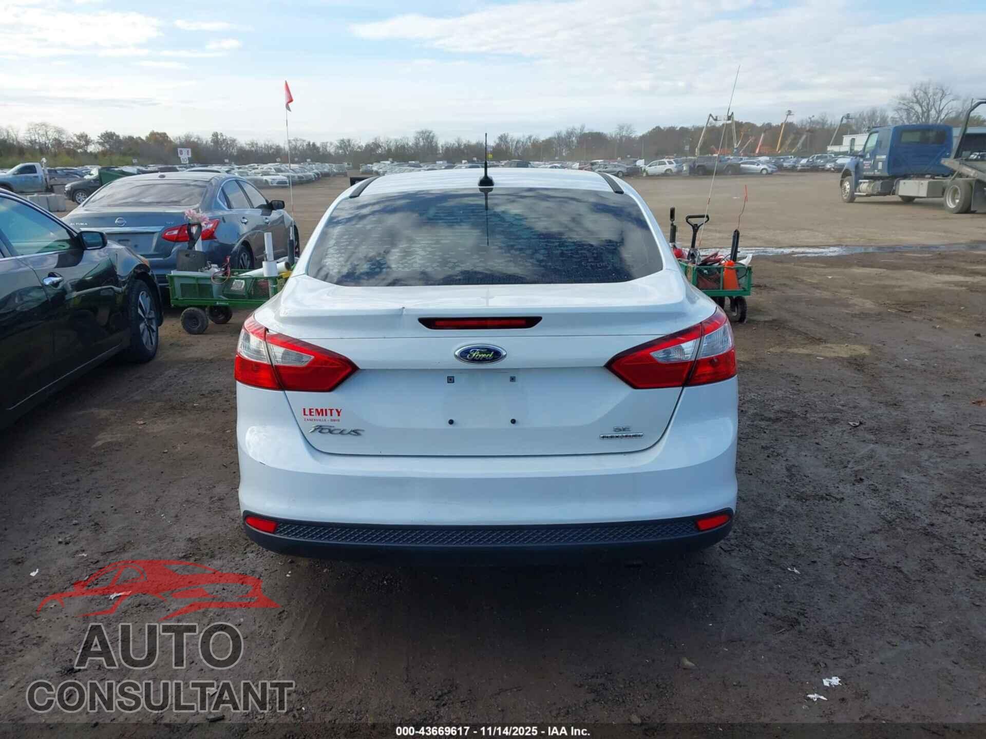 FORD FOCUS 2014 - 1FADP3F24EL324412