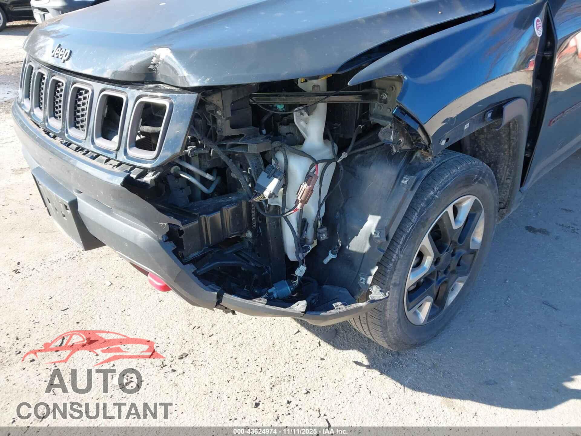 JEEP COMPASS 2018 - 3C4NJDDB3JT367145