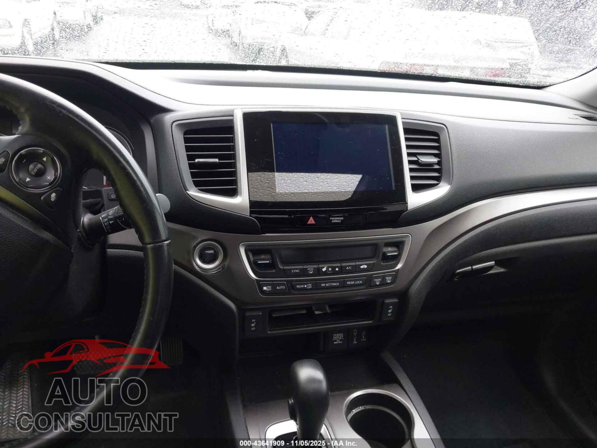 HONDA PILOT 2018 - 5FNYF5H57JB023972