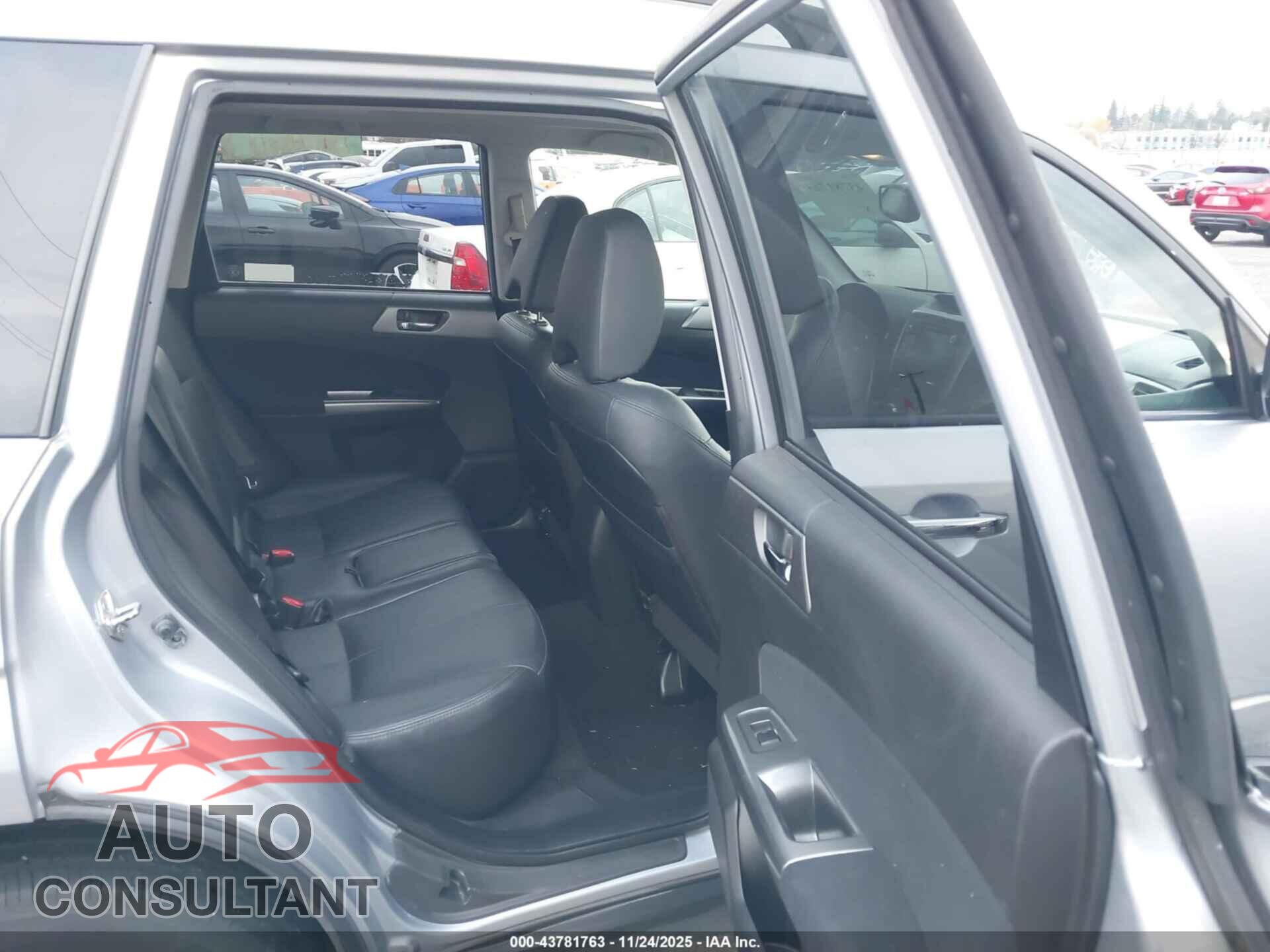 SUBARU FORESTER 2013 - JF2SHAEC4DH401019