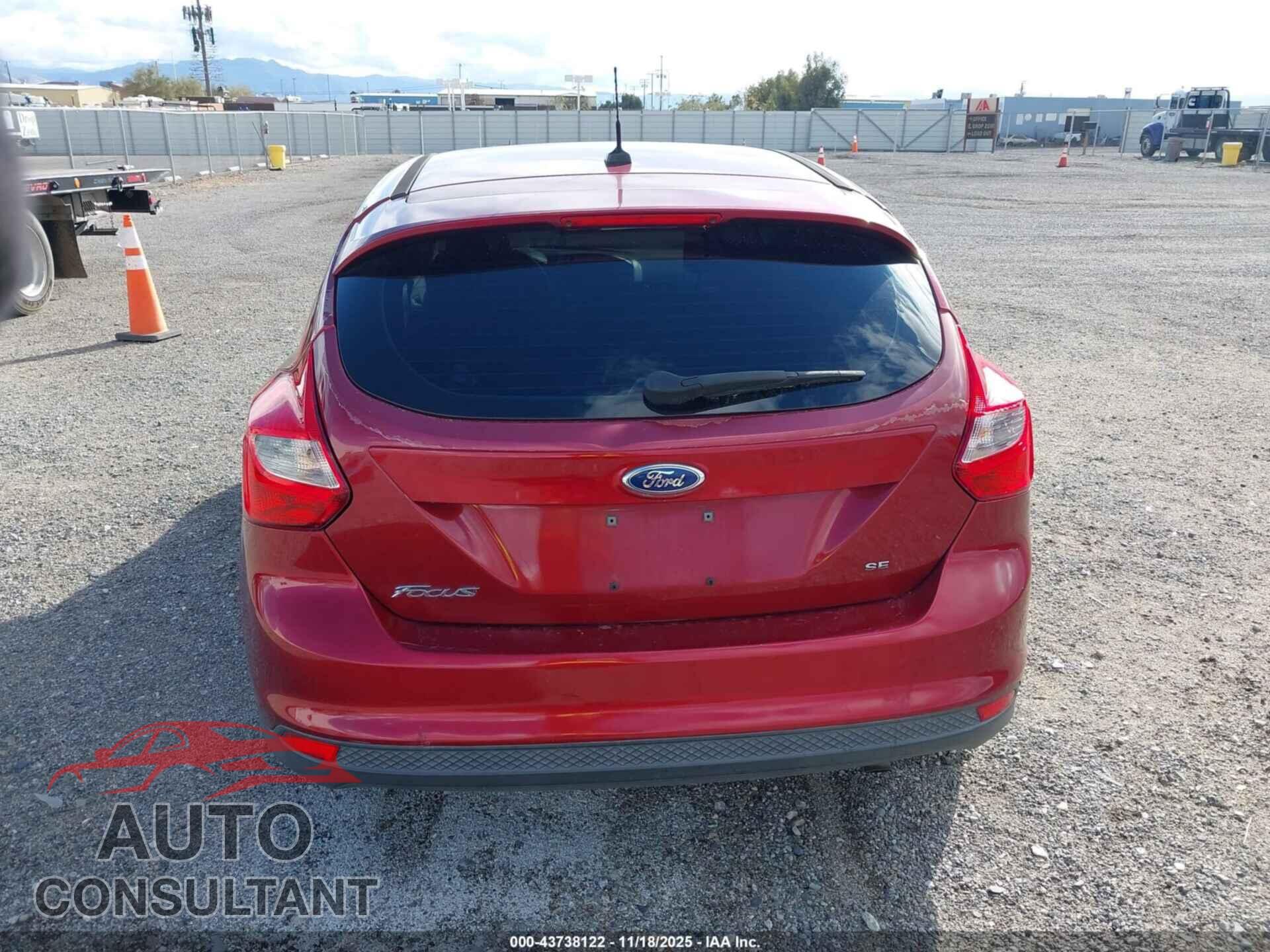 FORD FOCUS 2013 - 1FADP3K26DL313660