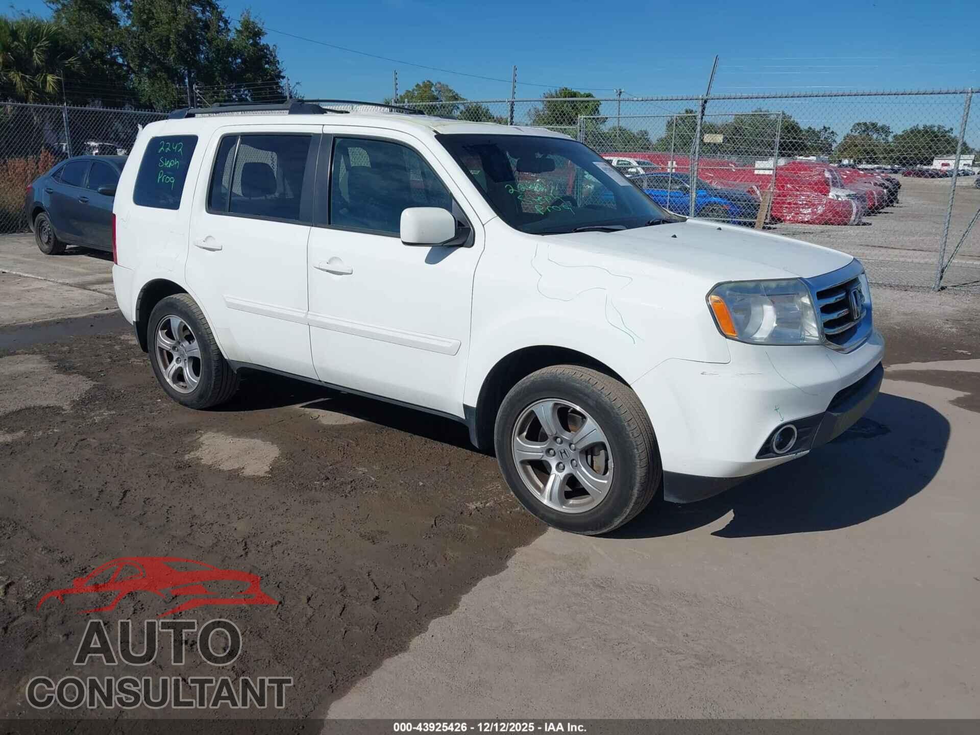 HONDA PILOT 2013 - 5FNYF4H58DB021906