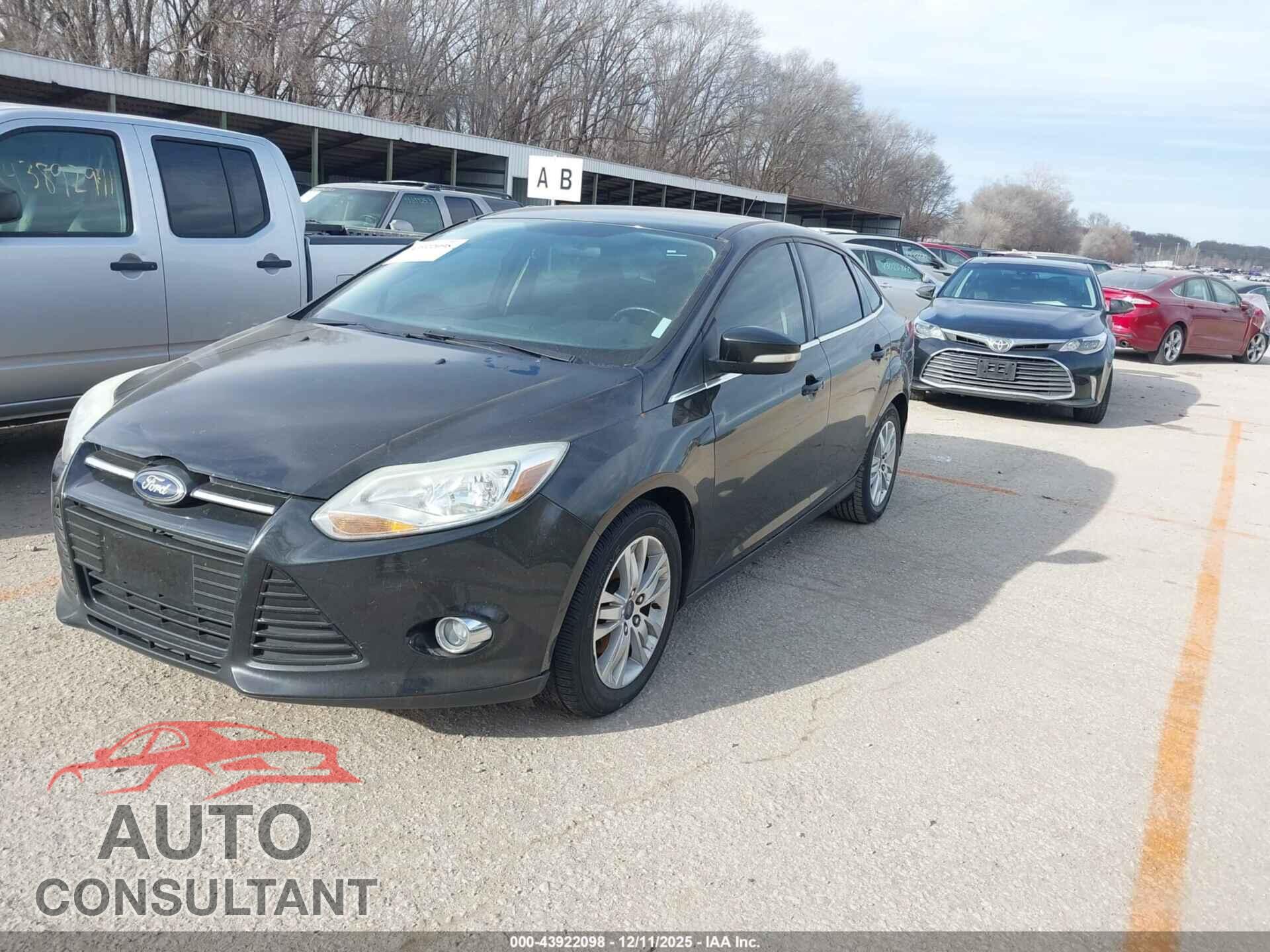 FORD FOCUS 2012 - DFAHP3H23CL450397