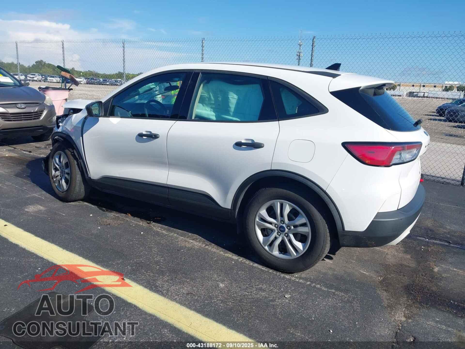 FORD ESCAPE 2020 - 1FMCU0F63LUA23956