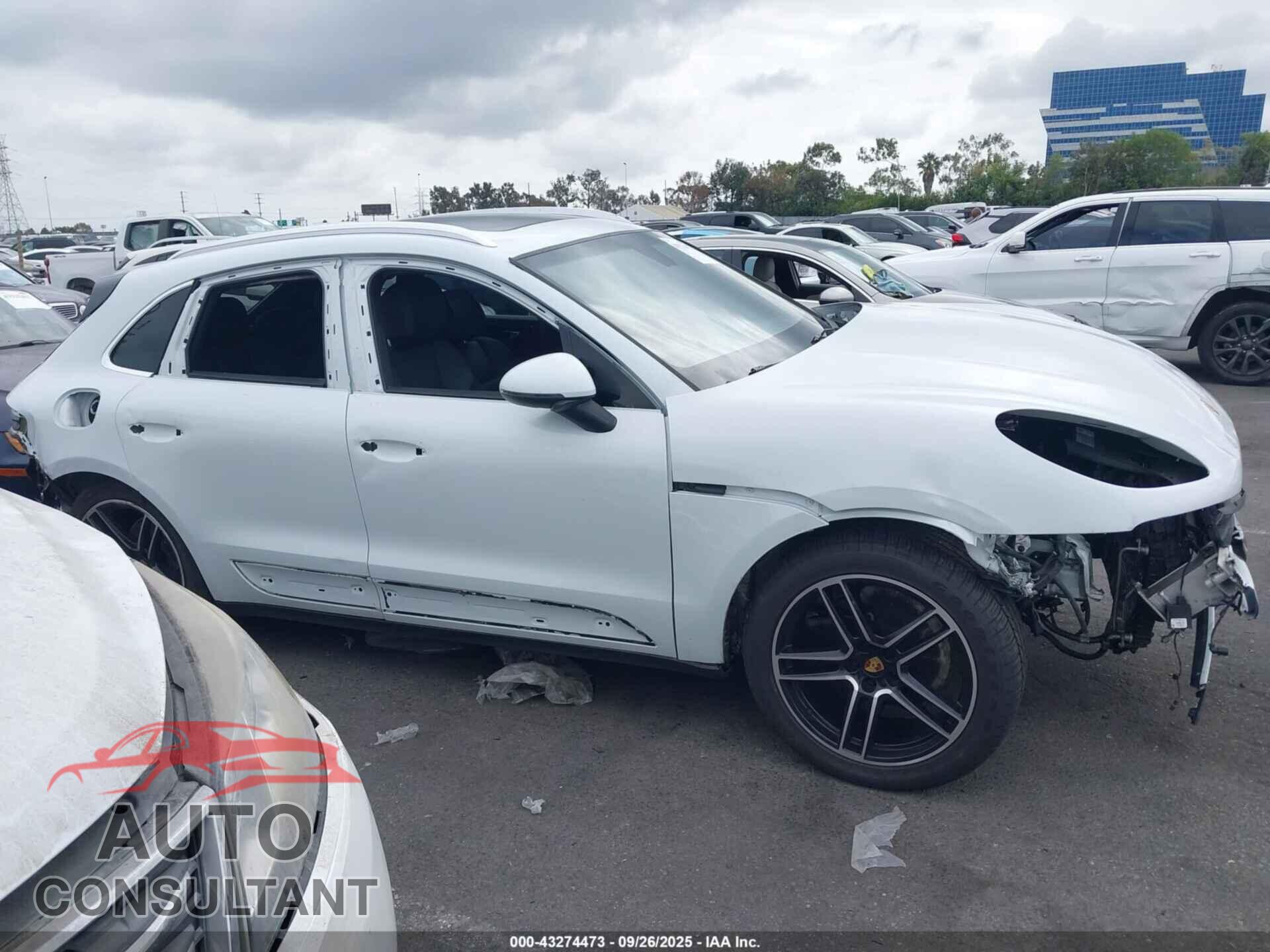 PORSCHE MACAN 2021 - WP1AB2A55MLB32131