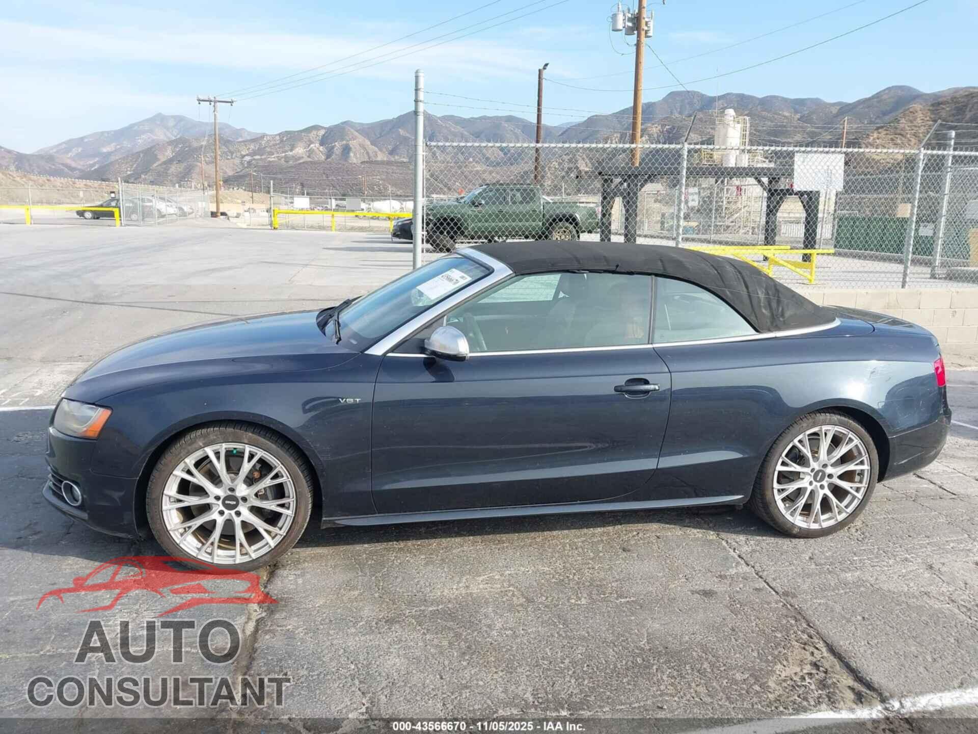 AUDI S5 2012 - WAUCGAFH3CN008030