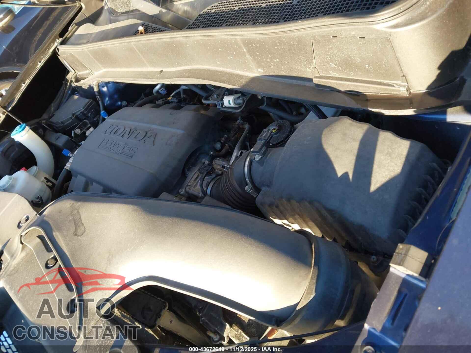HONDA PILOT 2015 - 5FNYF4H50FB019067