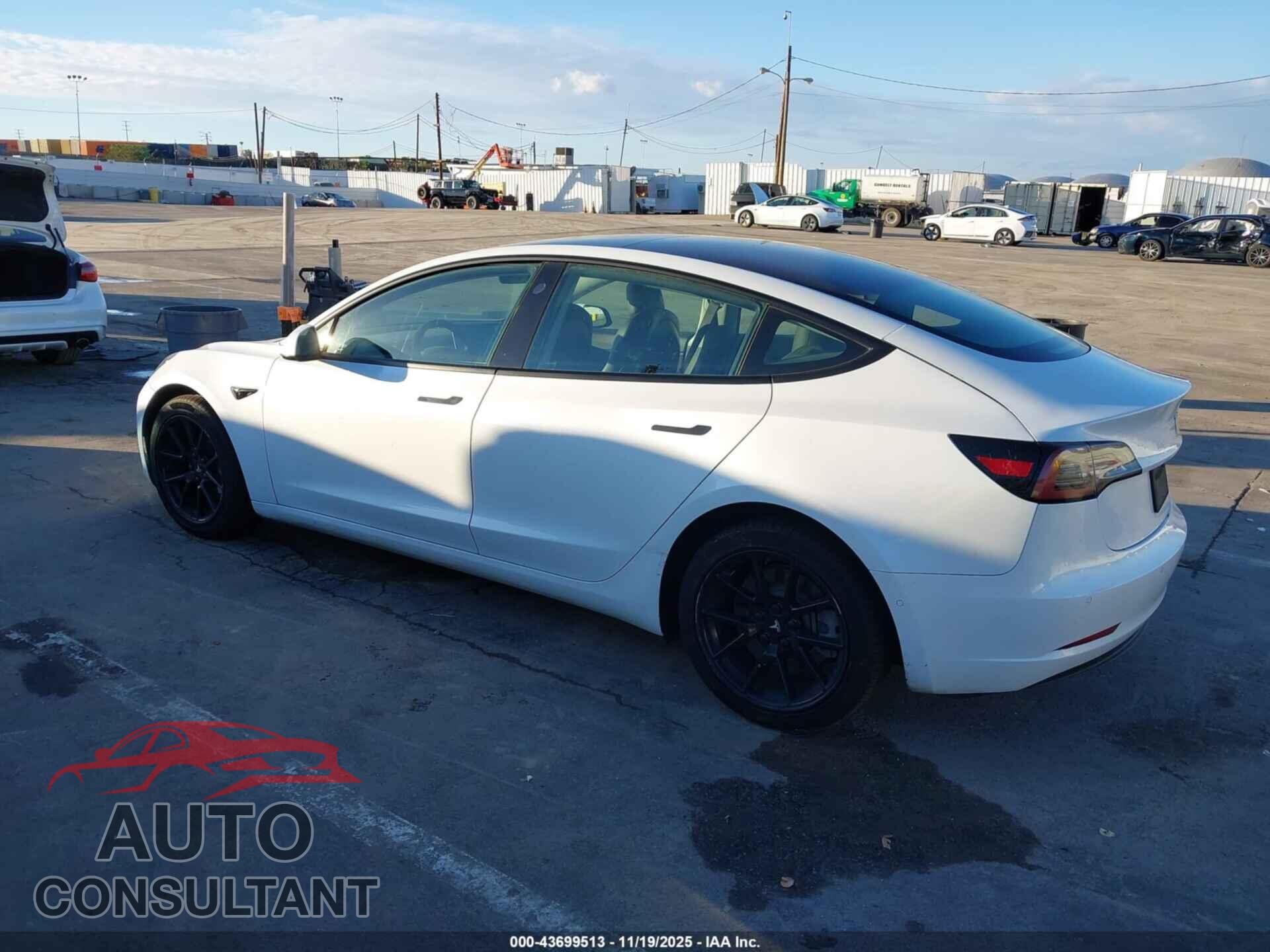 TESLA MODEL 3 2021 - 5YJ3E1EA6MF850552