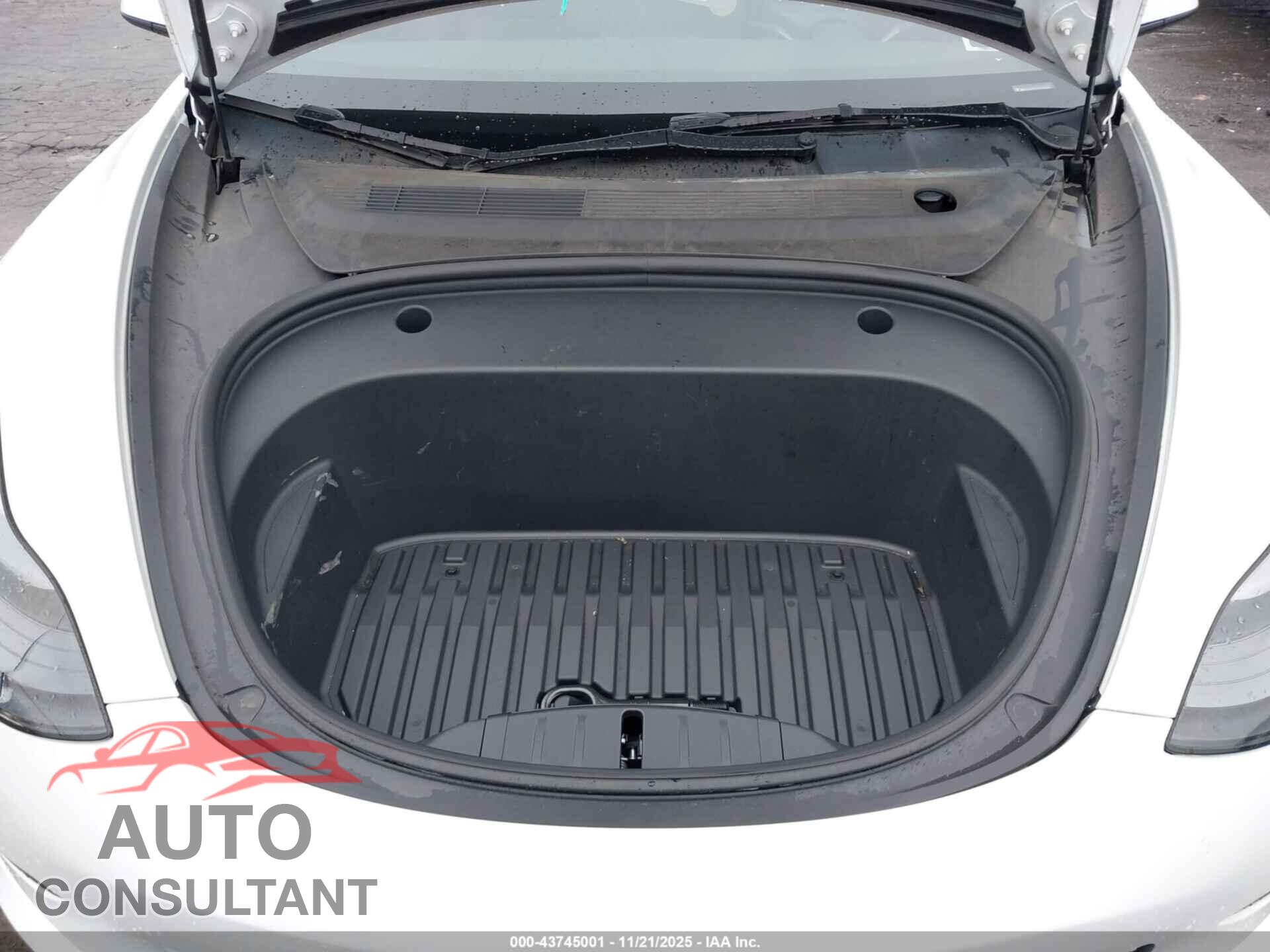 TESLA MODEL 3 2023 - 5YJ3E1EA2PF555646